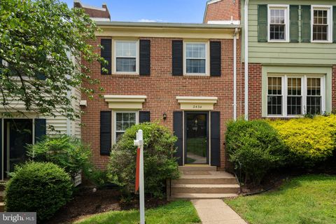 2434 WINDBREAK DRIVE ALEXANDRIA VA 22306