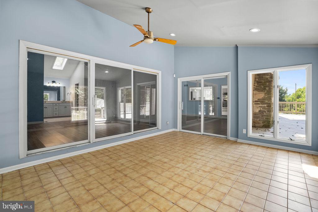 KALTEN ACRES - Residential