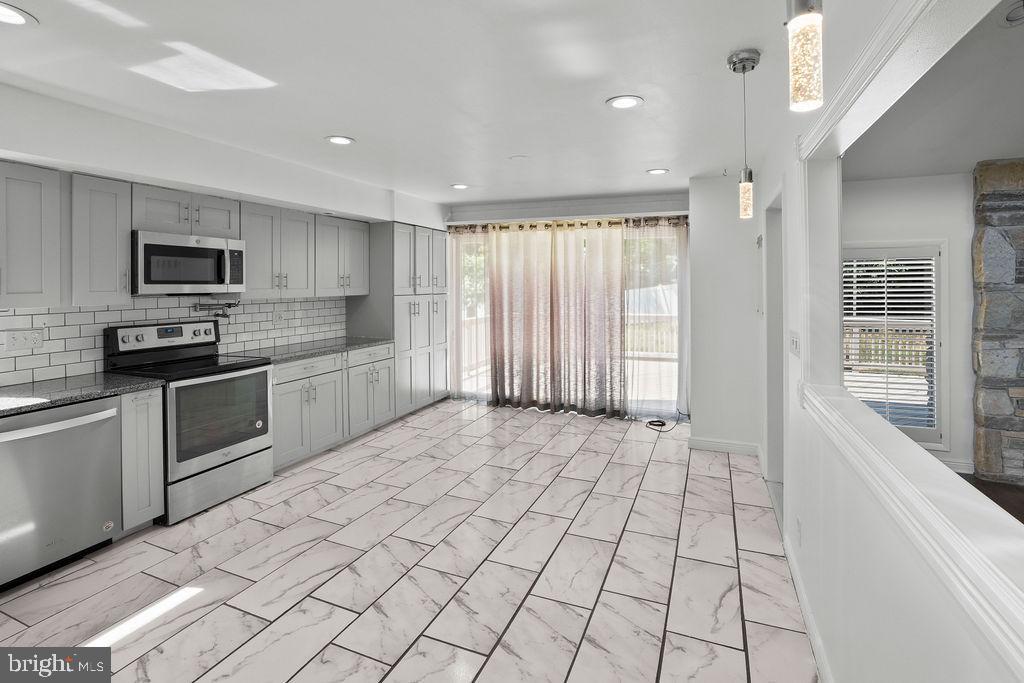 KALTEN ACRES - Residential