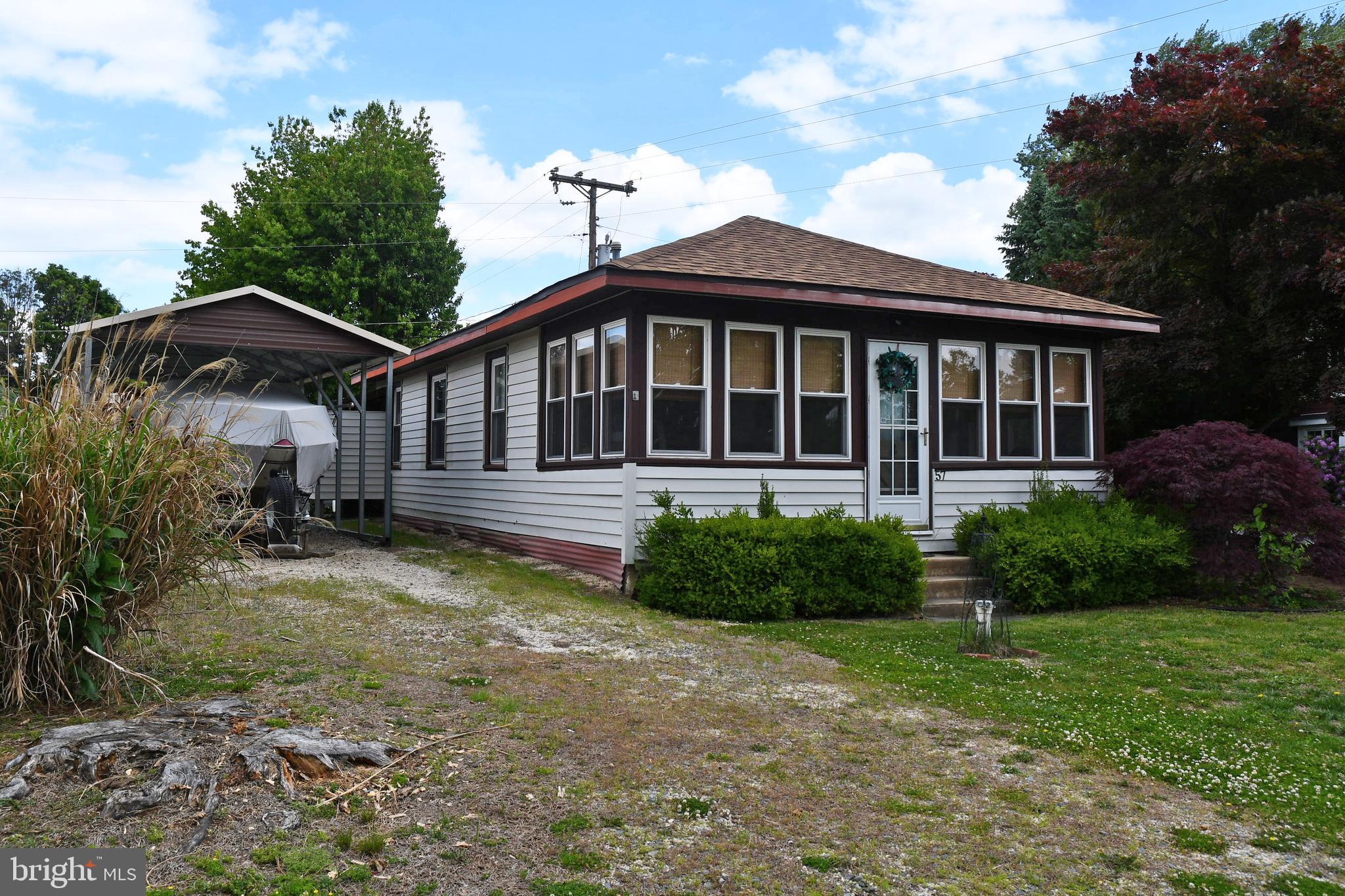 CRYSTAL BEACH MANOR - Residential