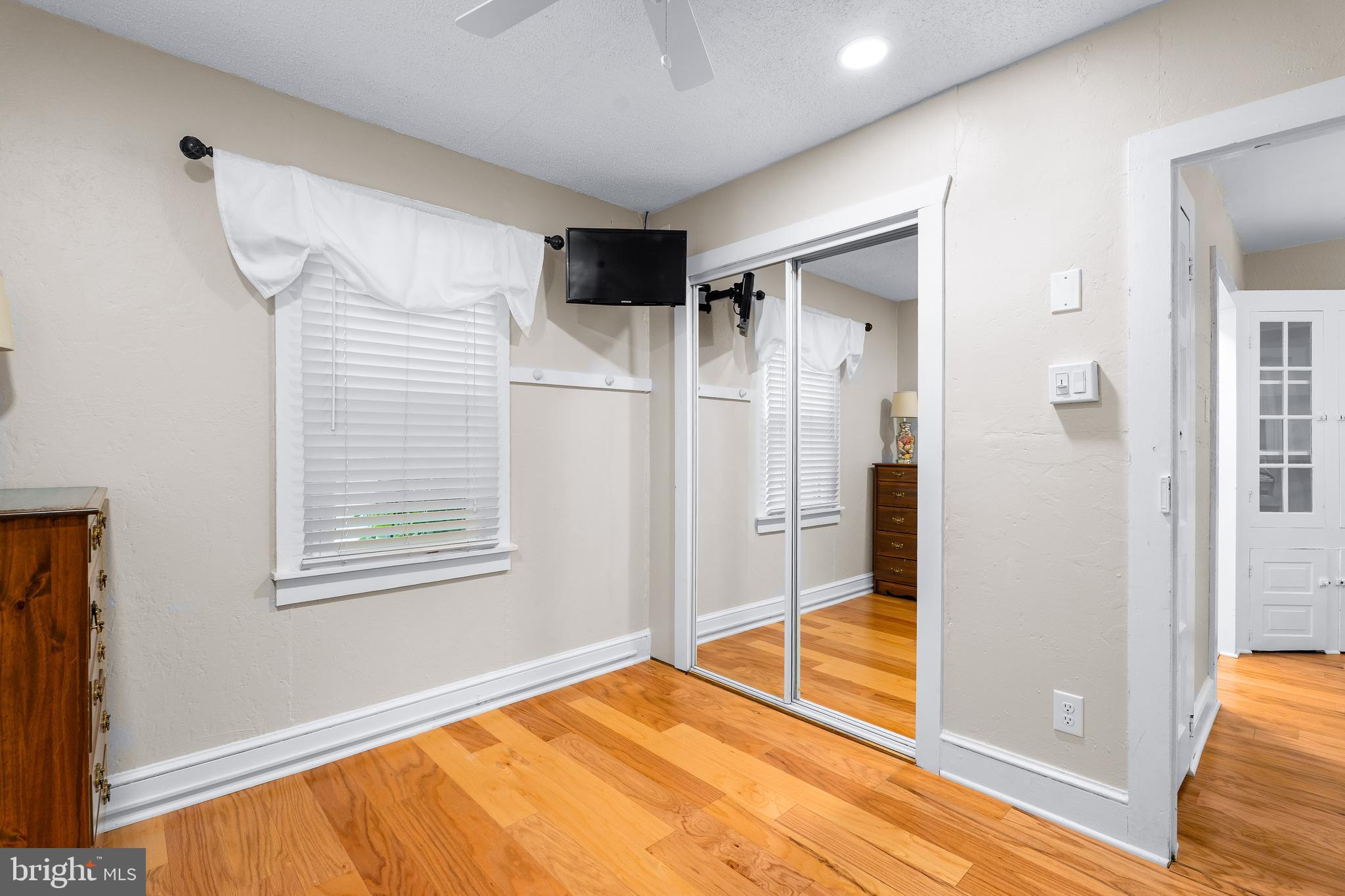 CRYSTAL BEACH MANOR - Residential