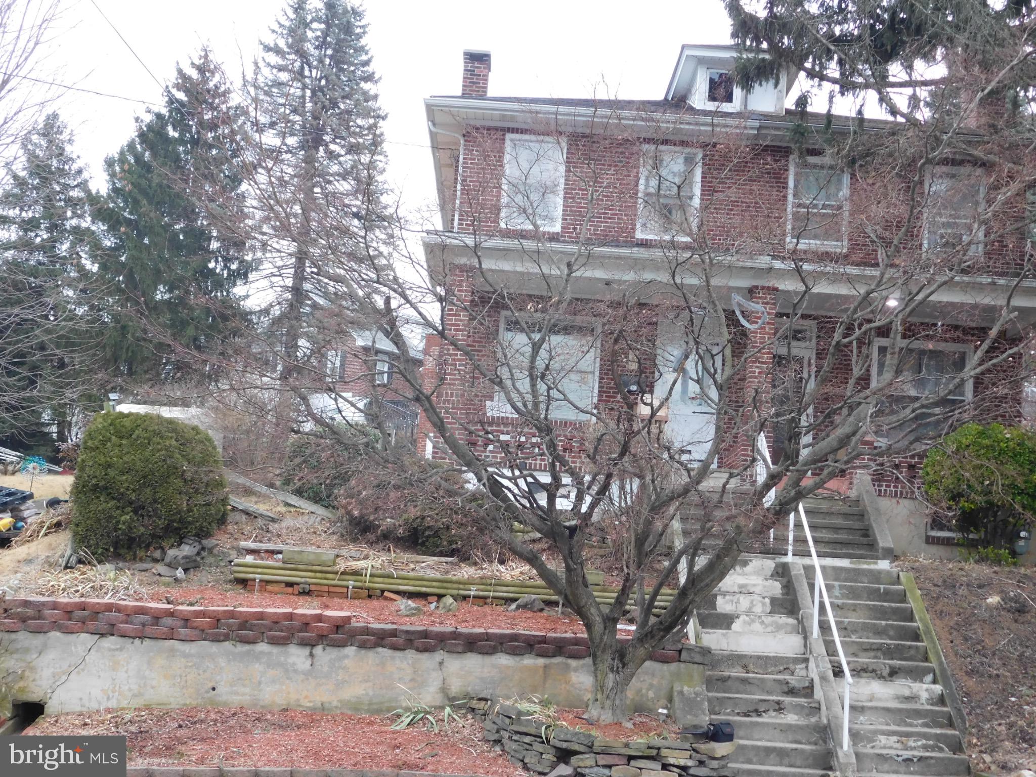 964 NEW HOLLAND ROAD