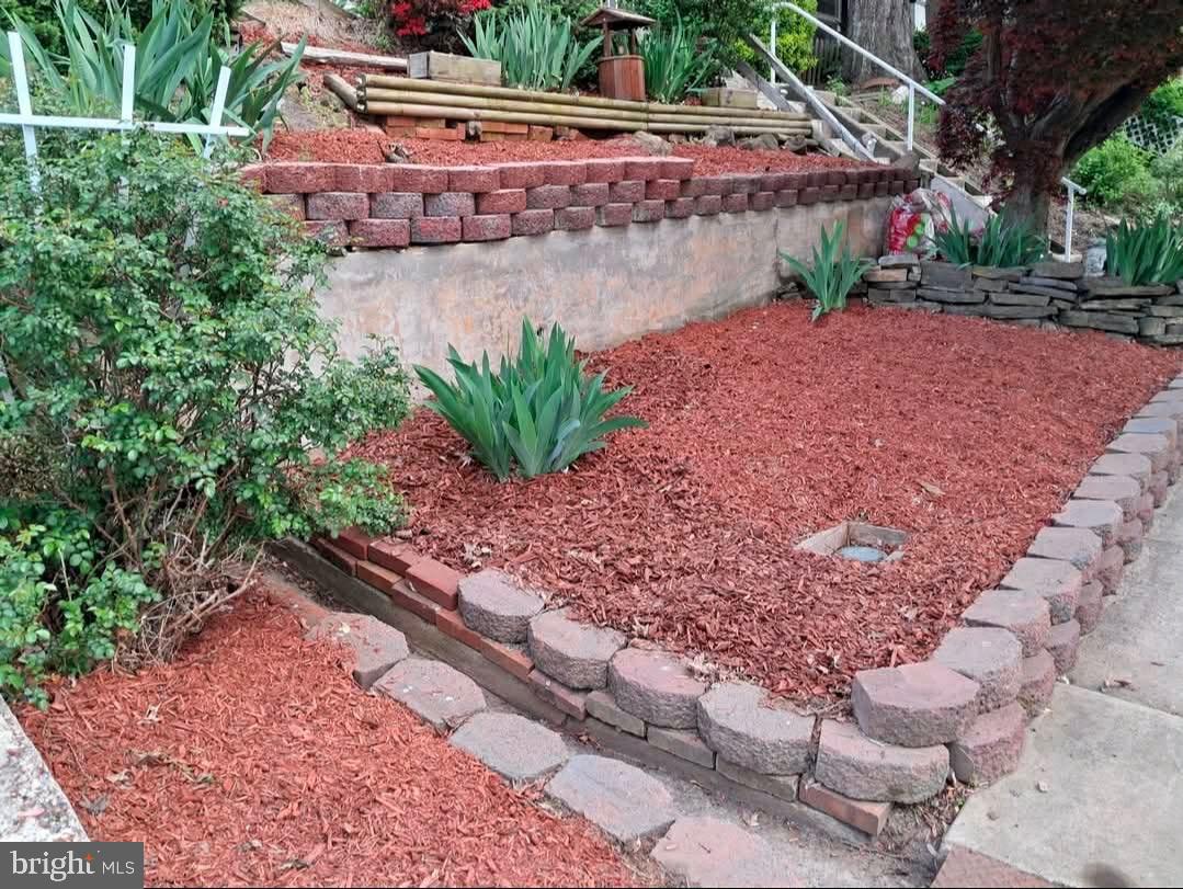 964 NEW HOLLAND ROAD