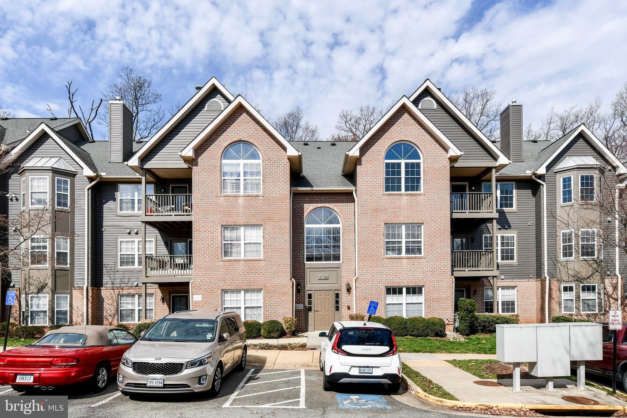 FAIRMONT - Residential