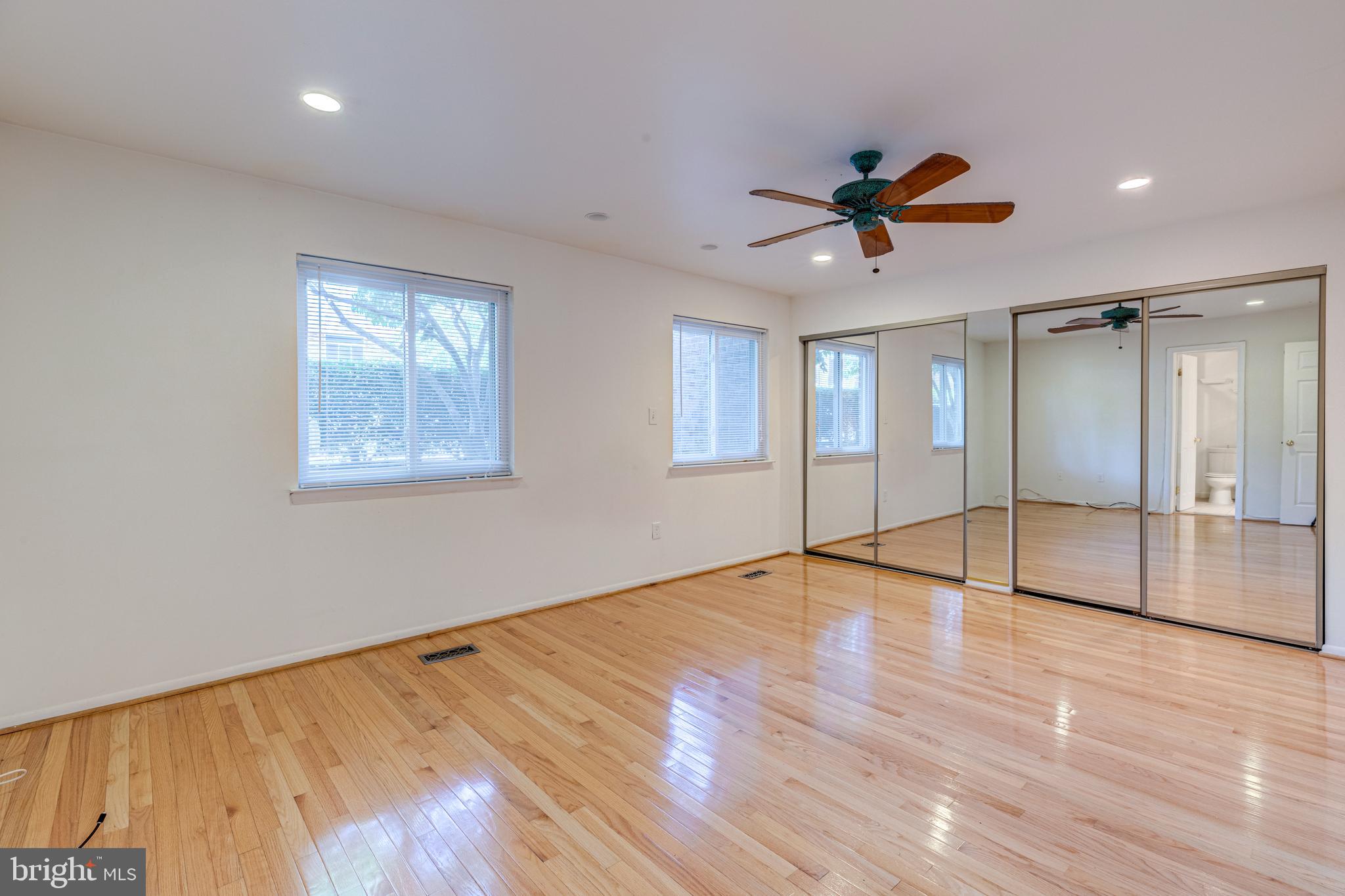 SOUTHAMPTON - Residential Lease