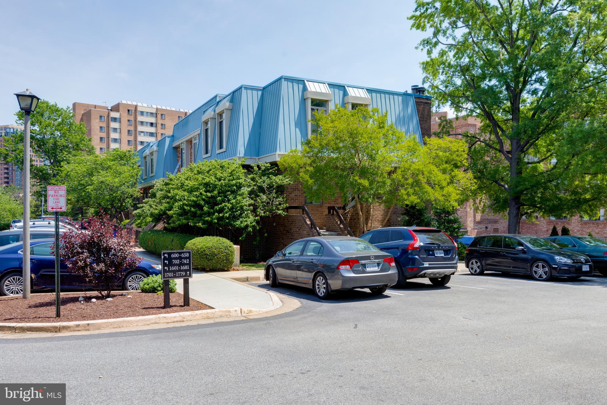 SOUTHAMPTON - Residential Lease