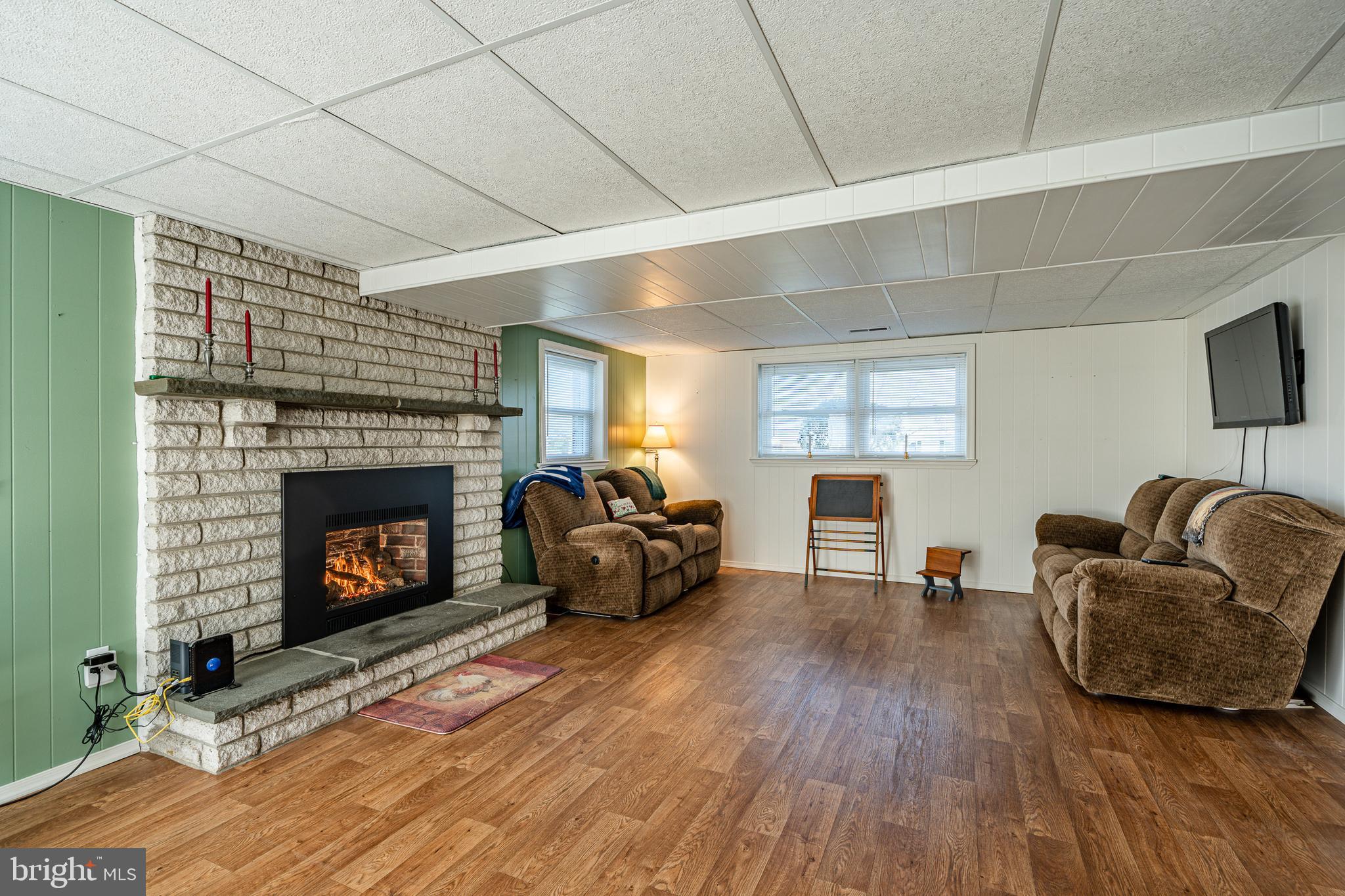 WOODLAND VIEW ESTATES - Residential