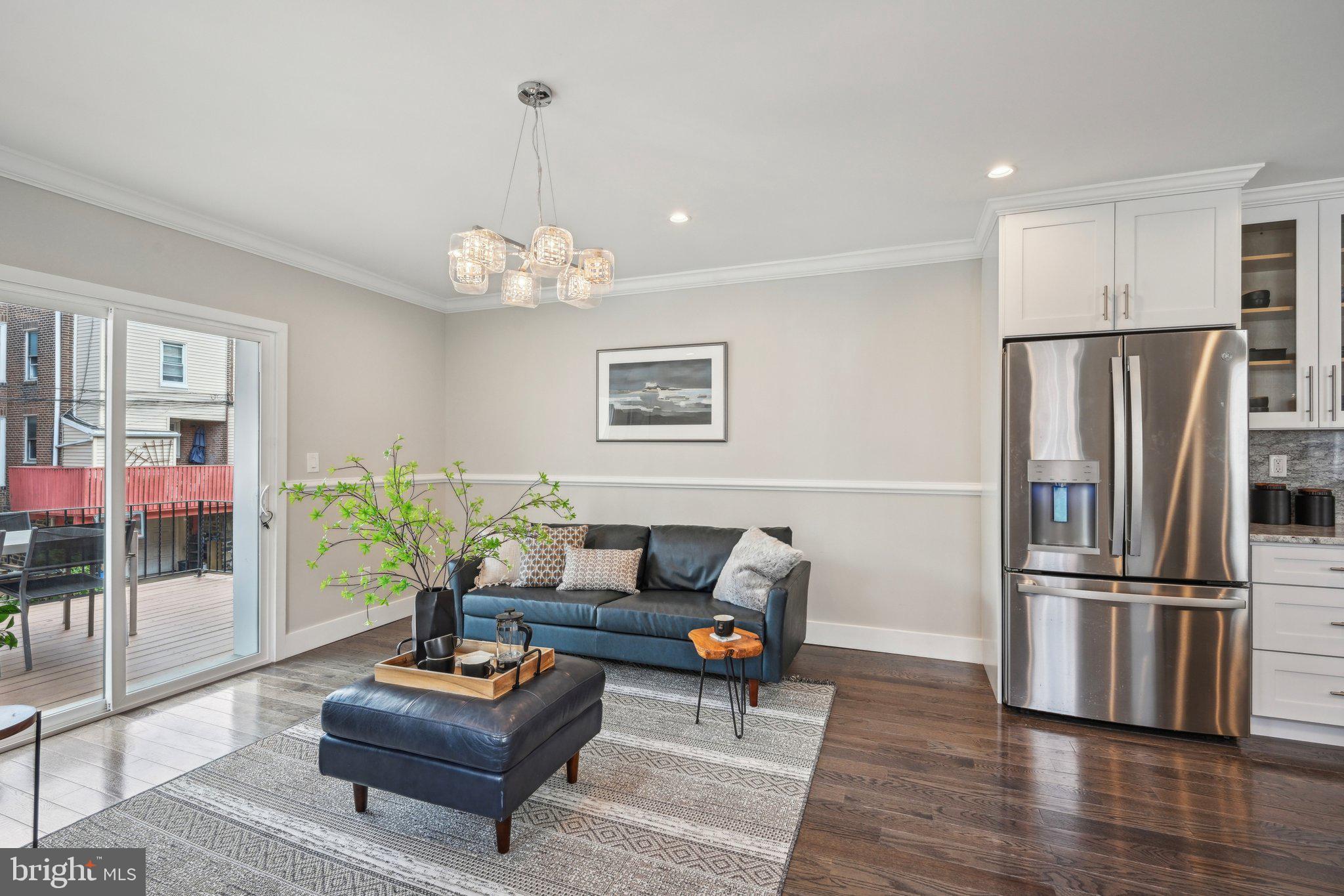 UNIVERSITY CITY - Residential