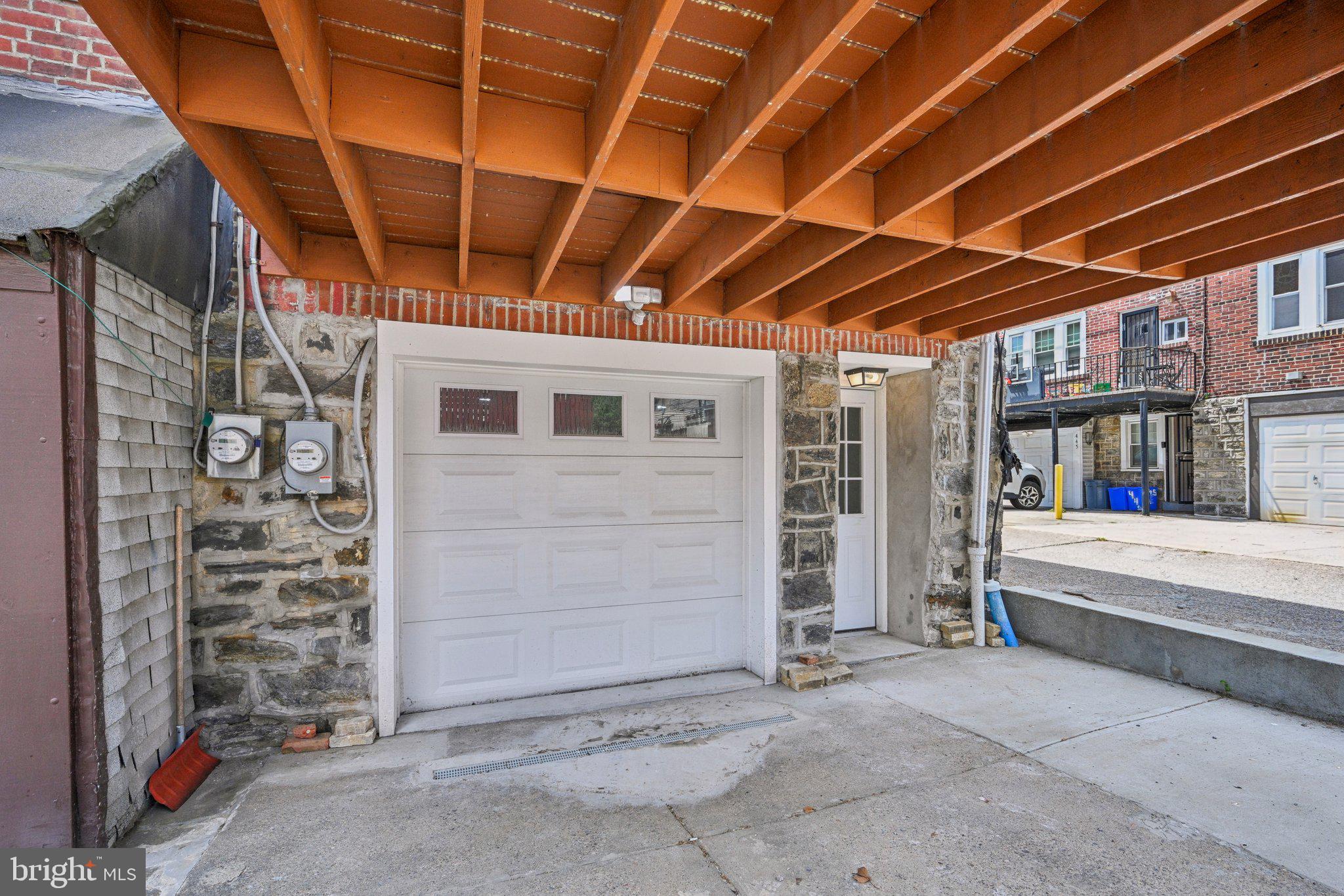 UNIVERSITY CITY - Residential