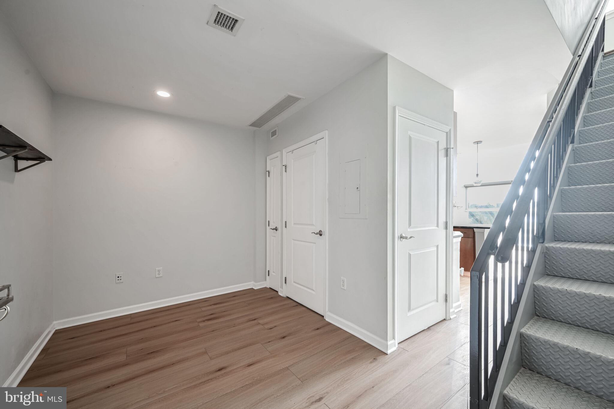 SPECTRUM CONDO - Residential Lease