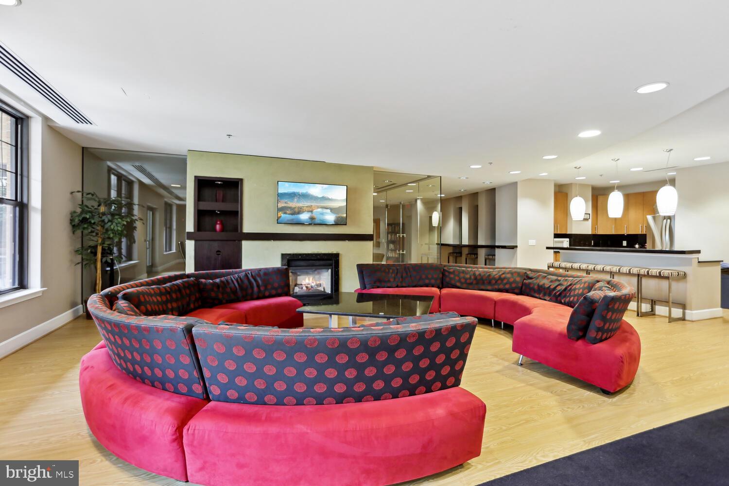 SPECTRUM CONDO - Residential Lease