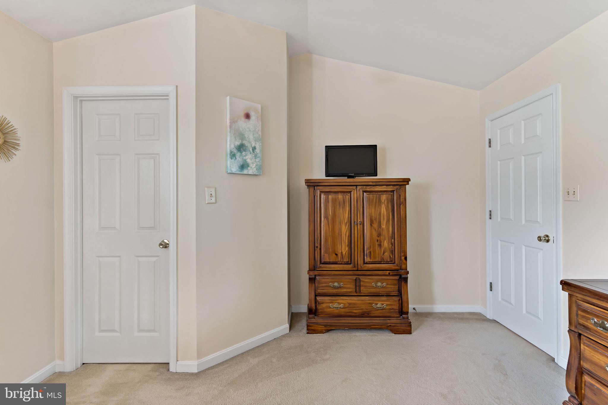 LAUREL RIDGE - Residential