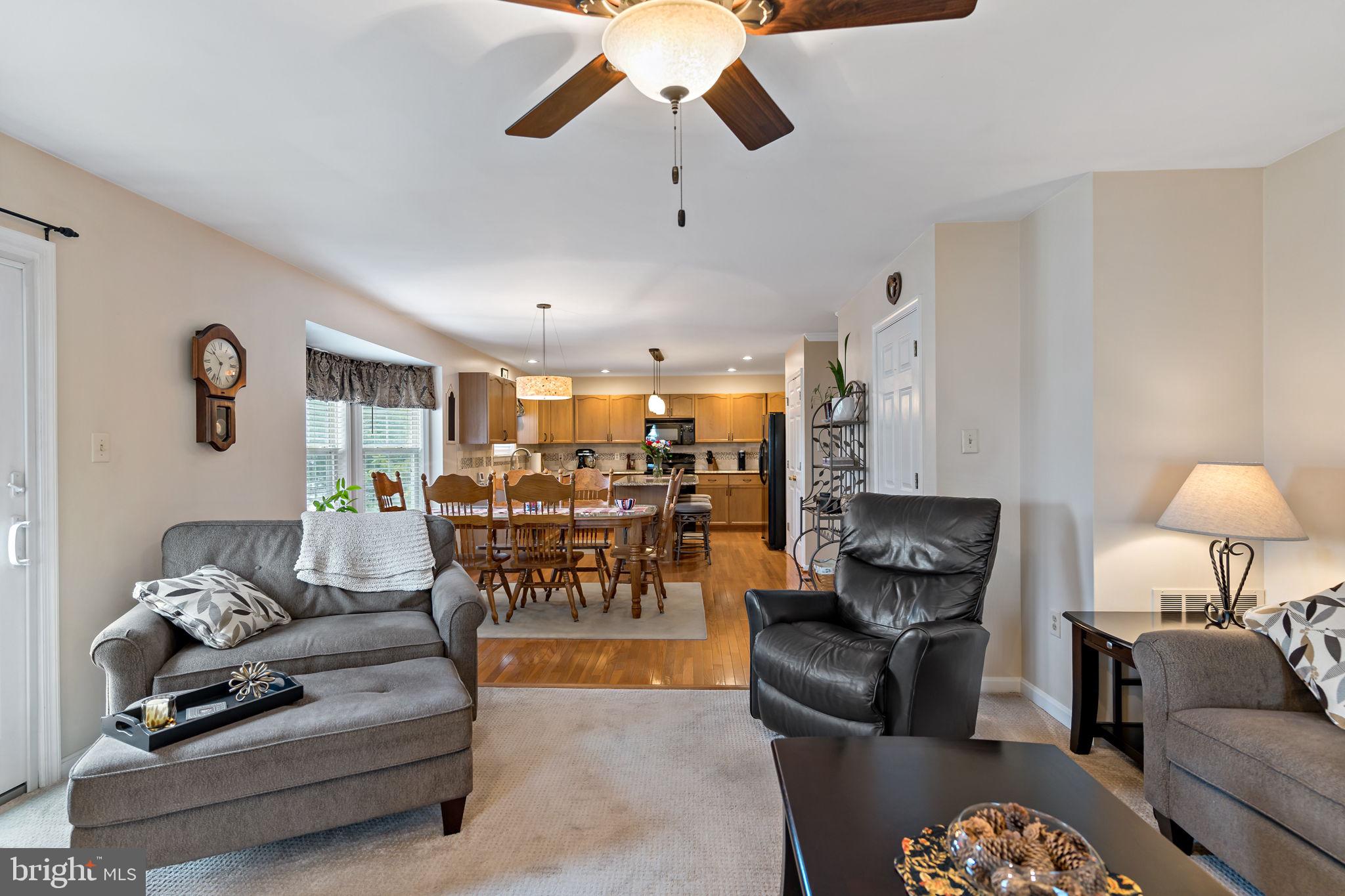 LAUREL RIDGE - Residential