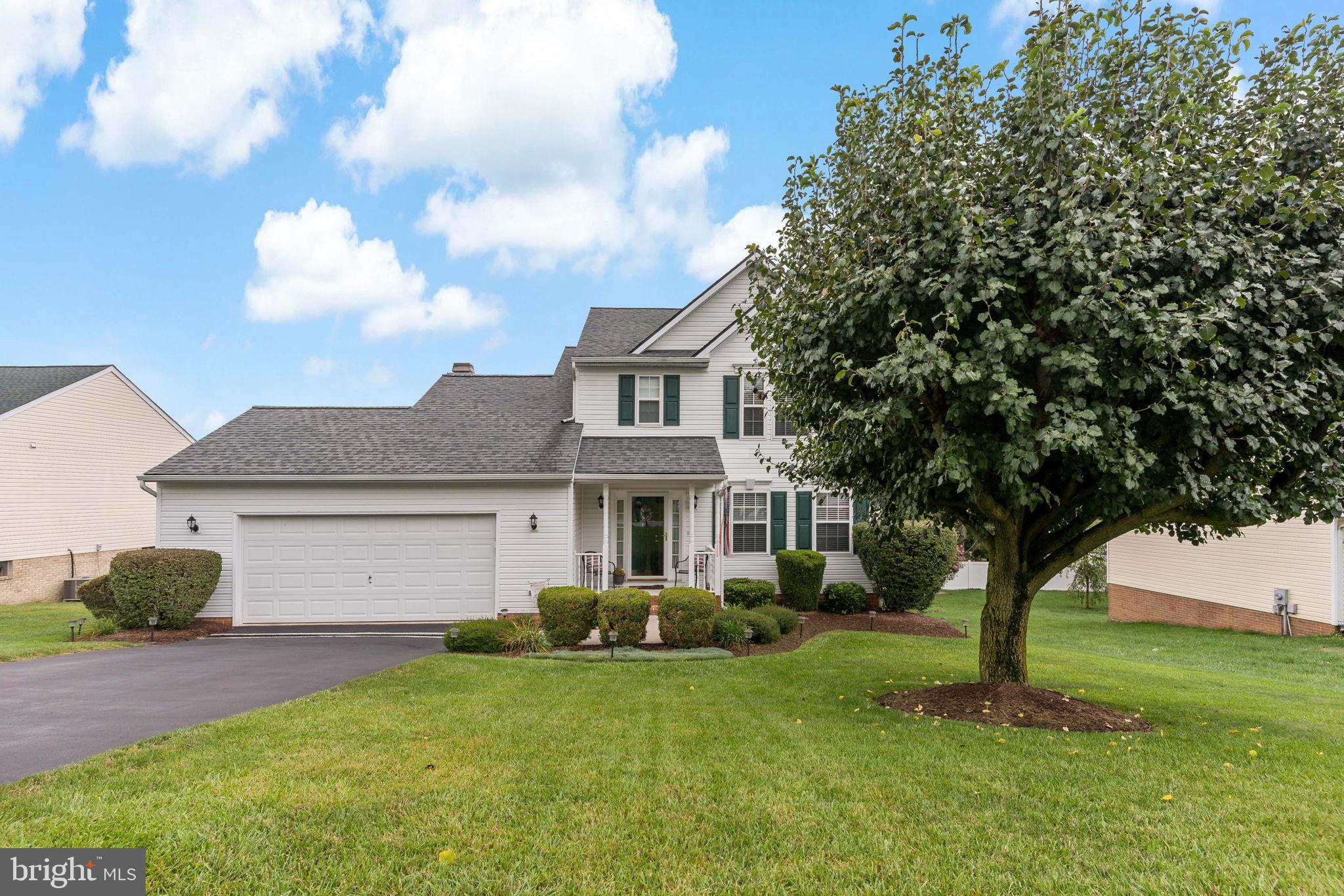 LAUREL RIDGE - Residential