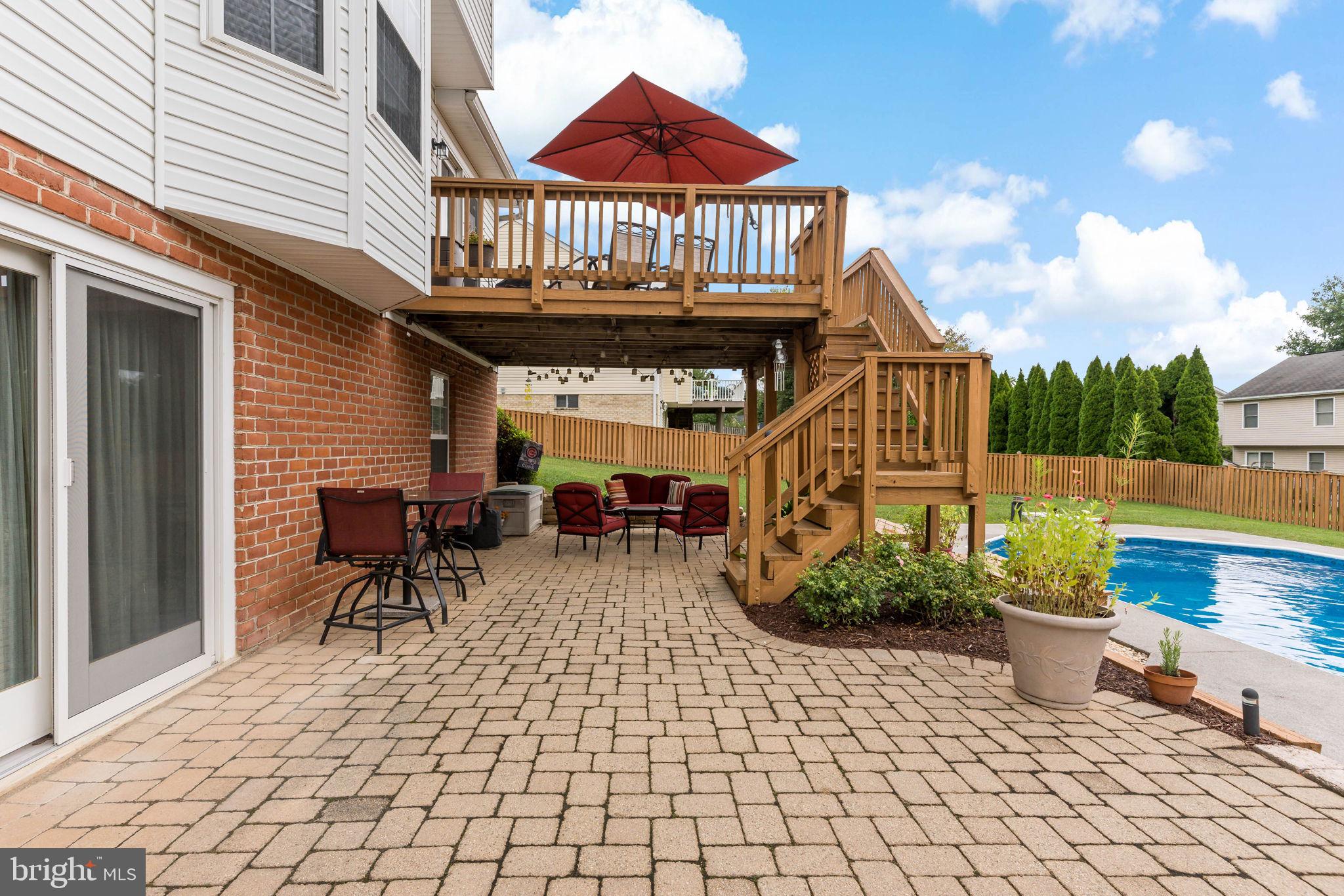 LAUREL RIDGE - Residential