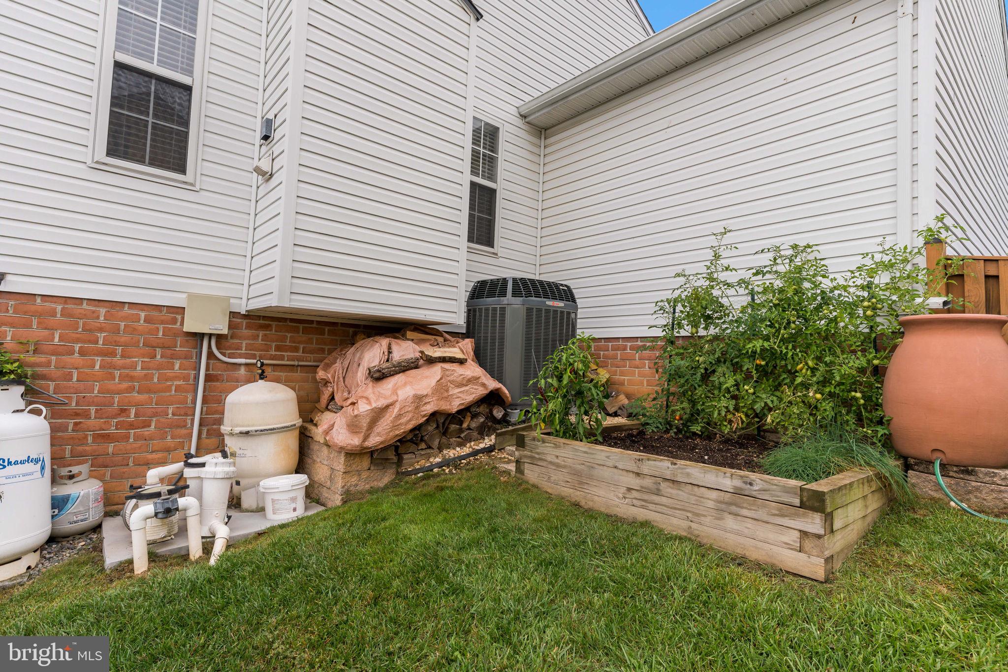 LAUREL RIDGE - Residential