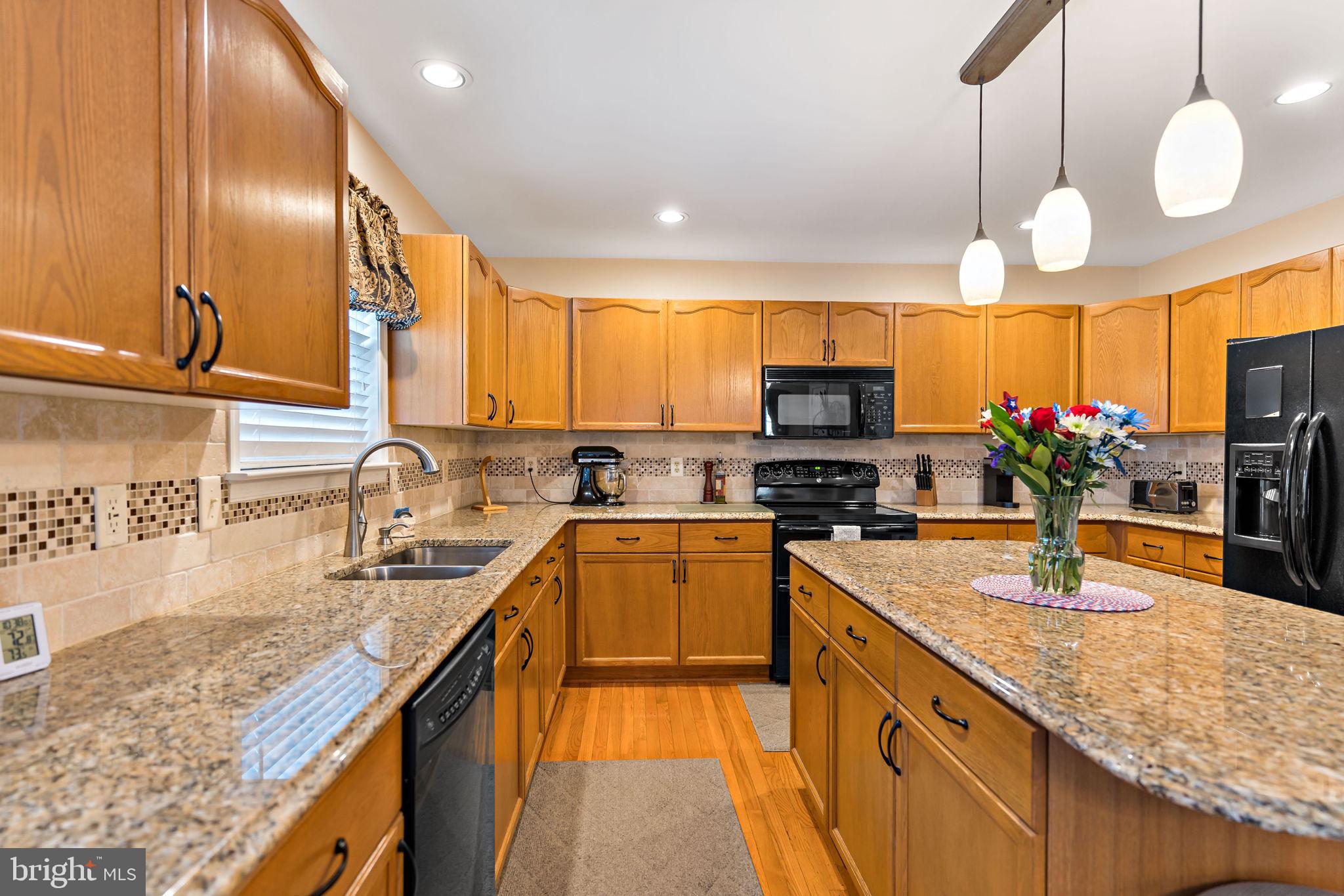 LAUREL RIDGE - Residential