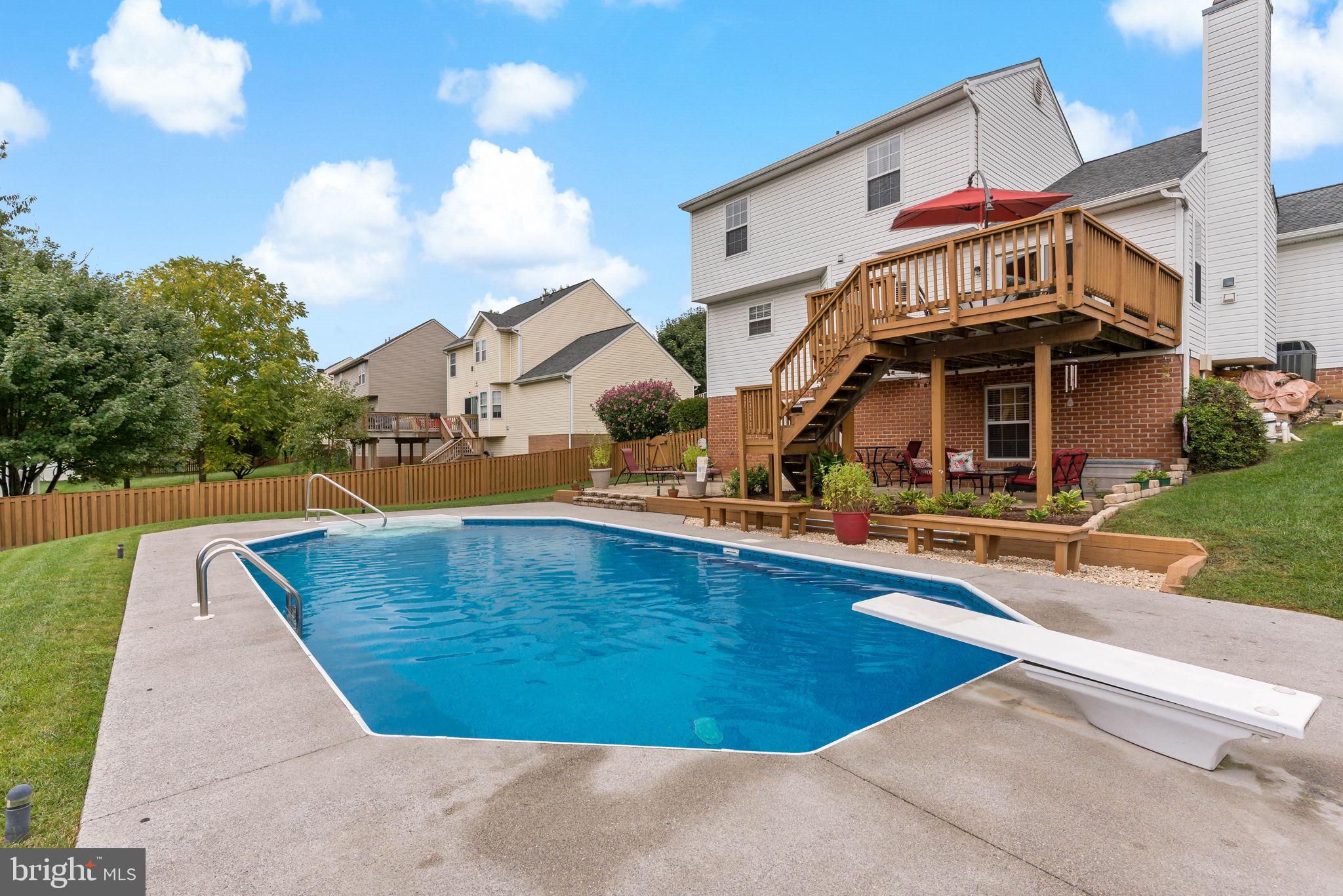 LAUREL RIDGE - Residential