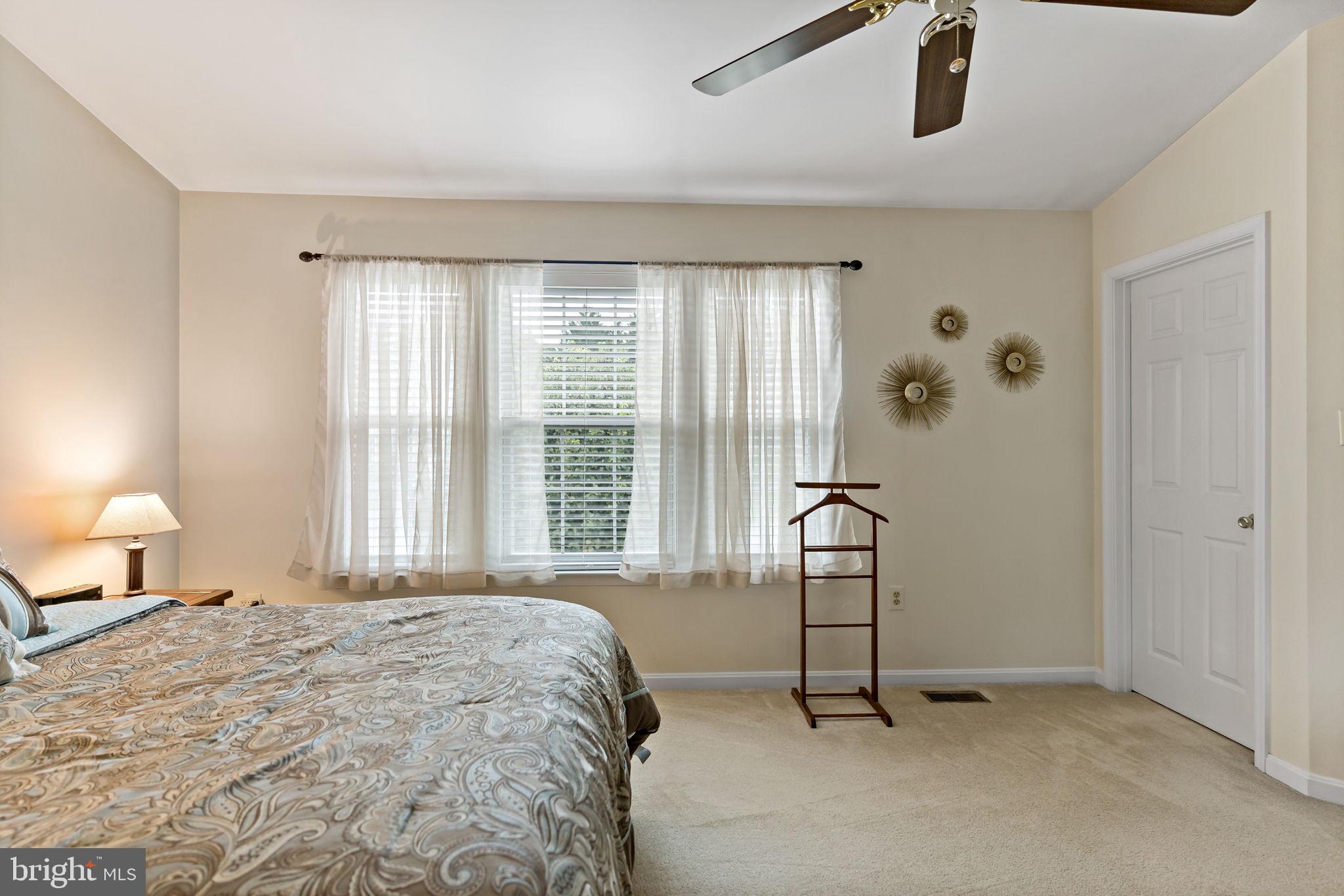 LAUREL RIDGE - Residential