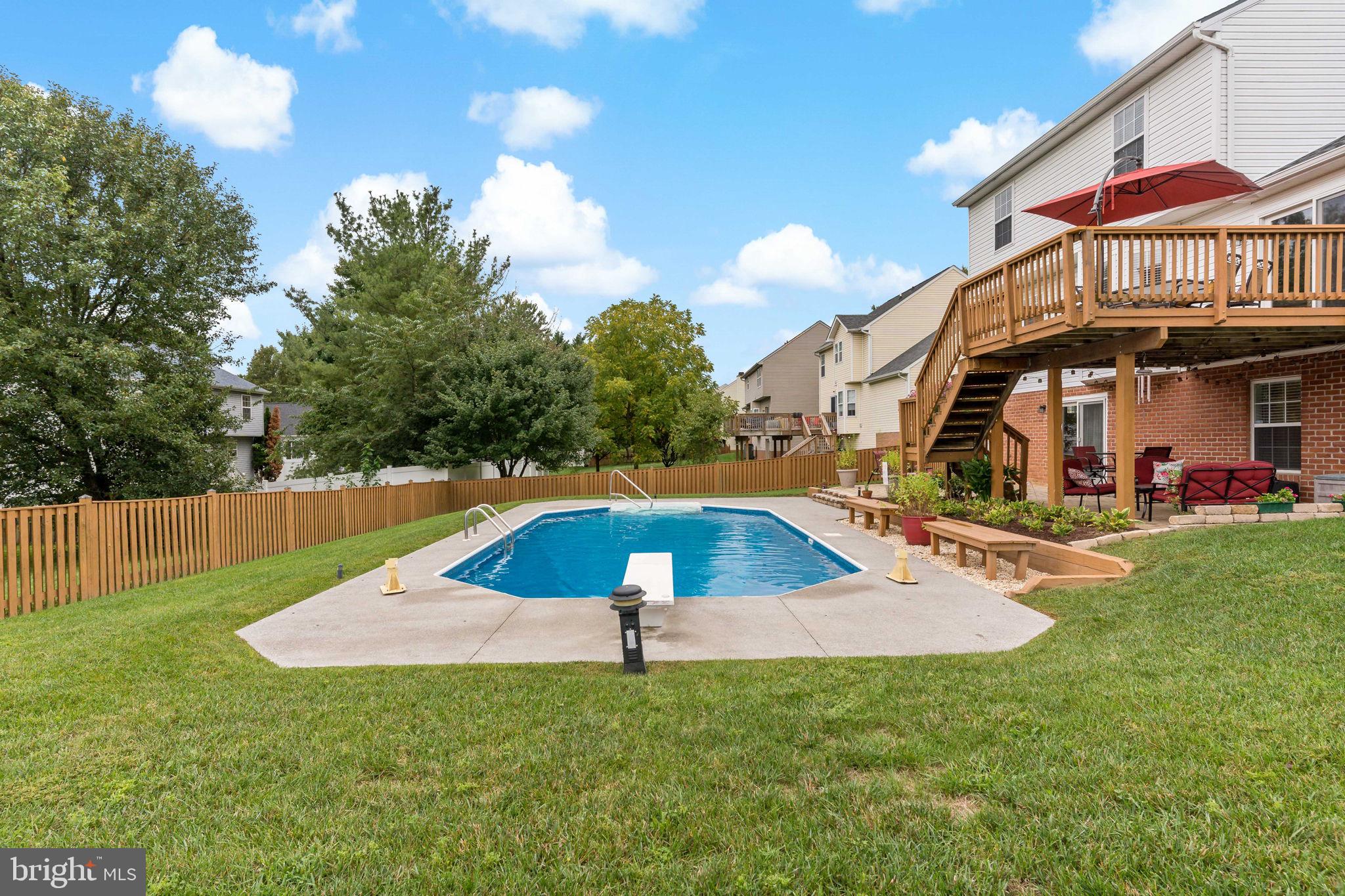 LAUREL RIDGE - Residential