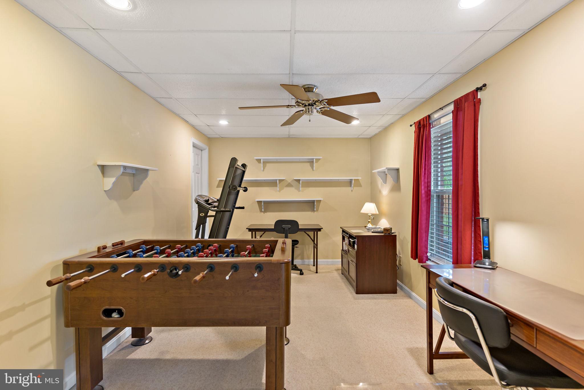 LAUREL RIDGE - Residential