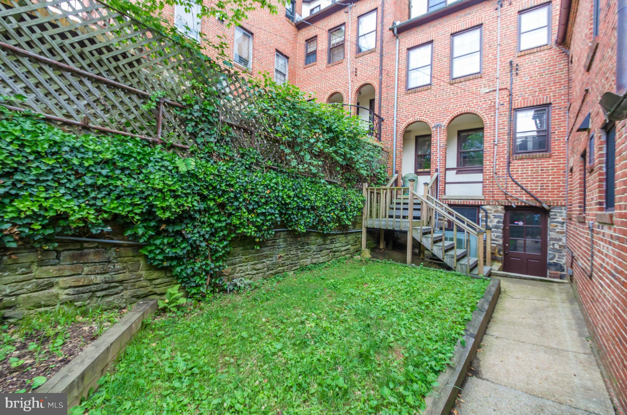 TUSCANY CANTERBURY - Residential