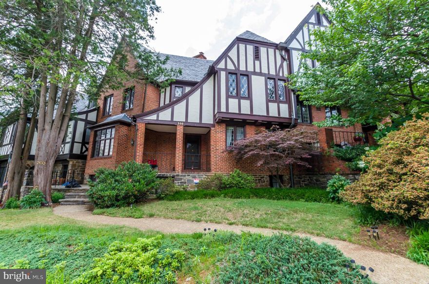 Attractive 5 bedroom 3.5 bath Tudor townhouse in the wonderful Tuscany-Canterbury neighborhood - Large living room with oversized fireplace - Eat-in kitchen - Private rear yard plus a 2 car garage - Central AC - Short walk to JH University, restaurants, bars & multiple services - Covered front porch - Ready for decorating ideas!