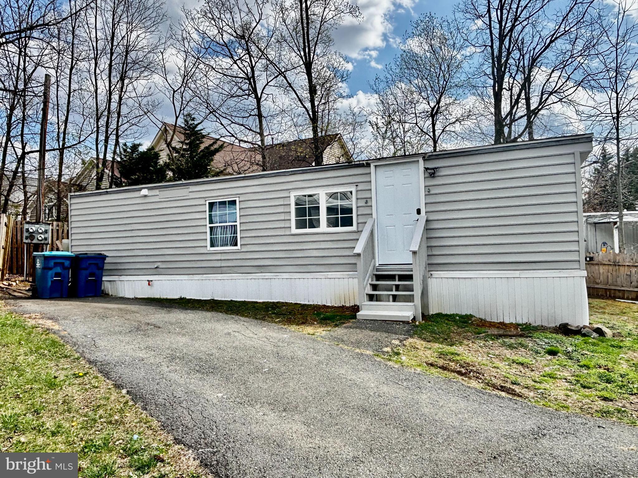 11209 MOBILE DRIVE