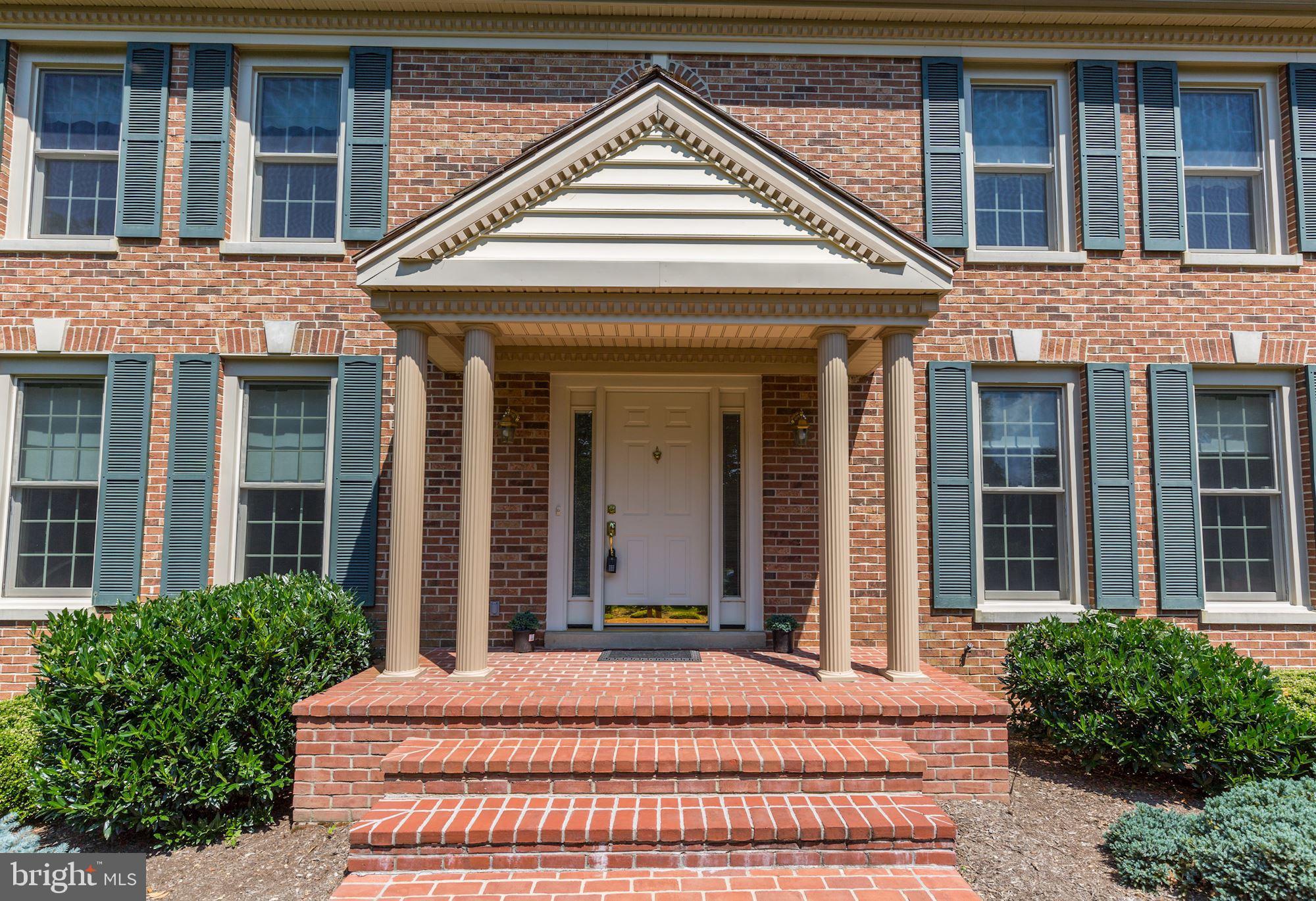 ESWORTHY PARK - Residential