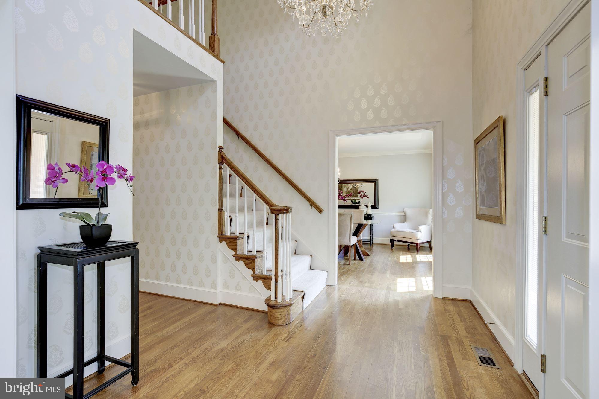 ESWORTHY PARK - Residential