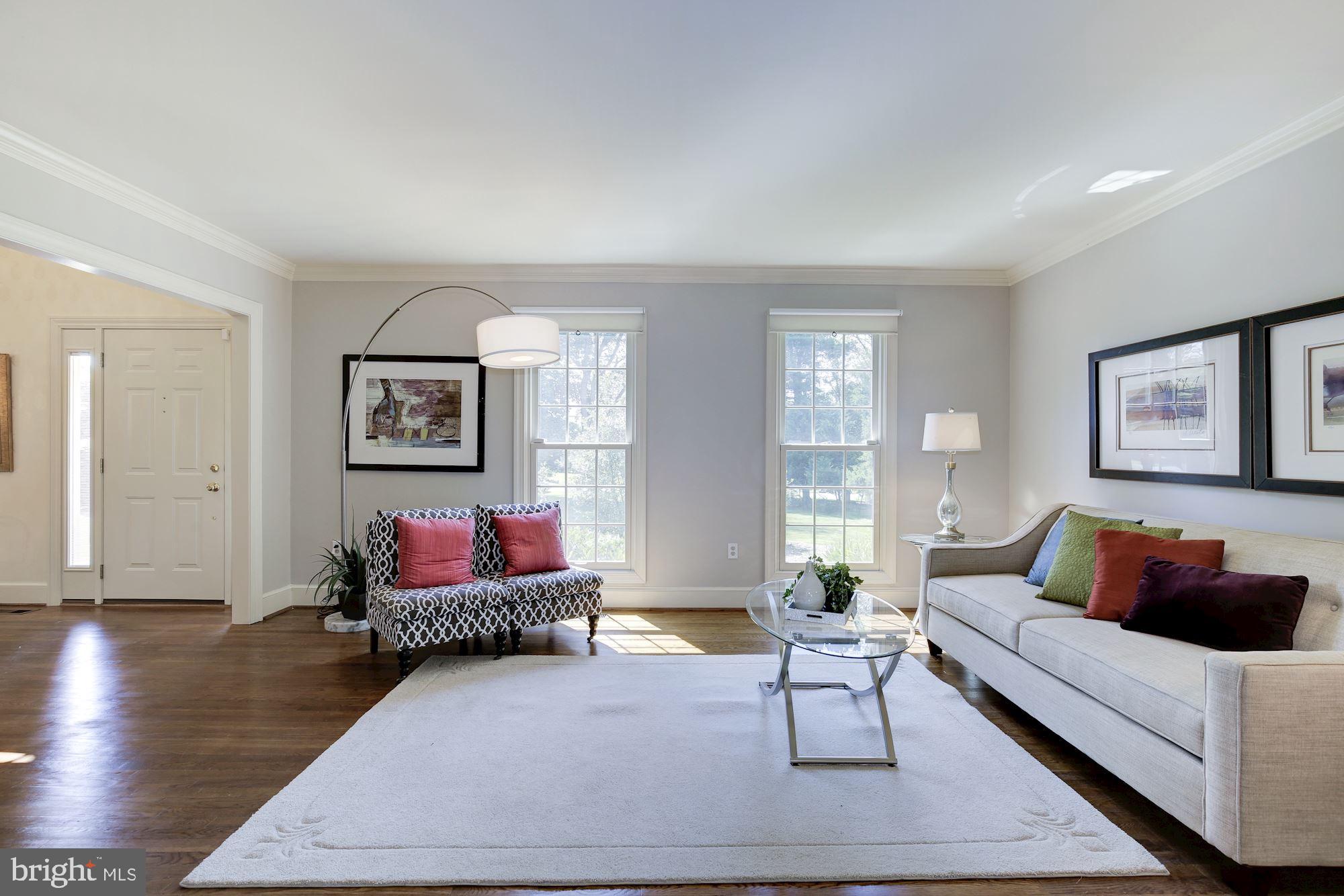 ESWORTHY PARK - Residential