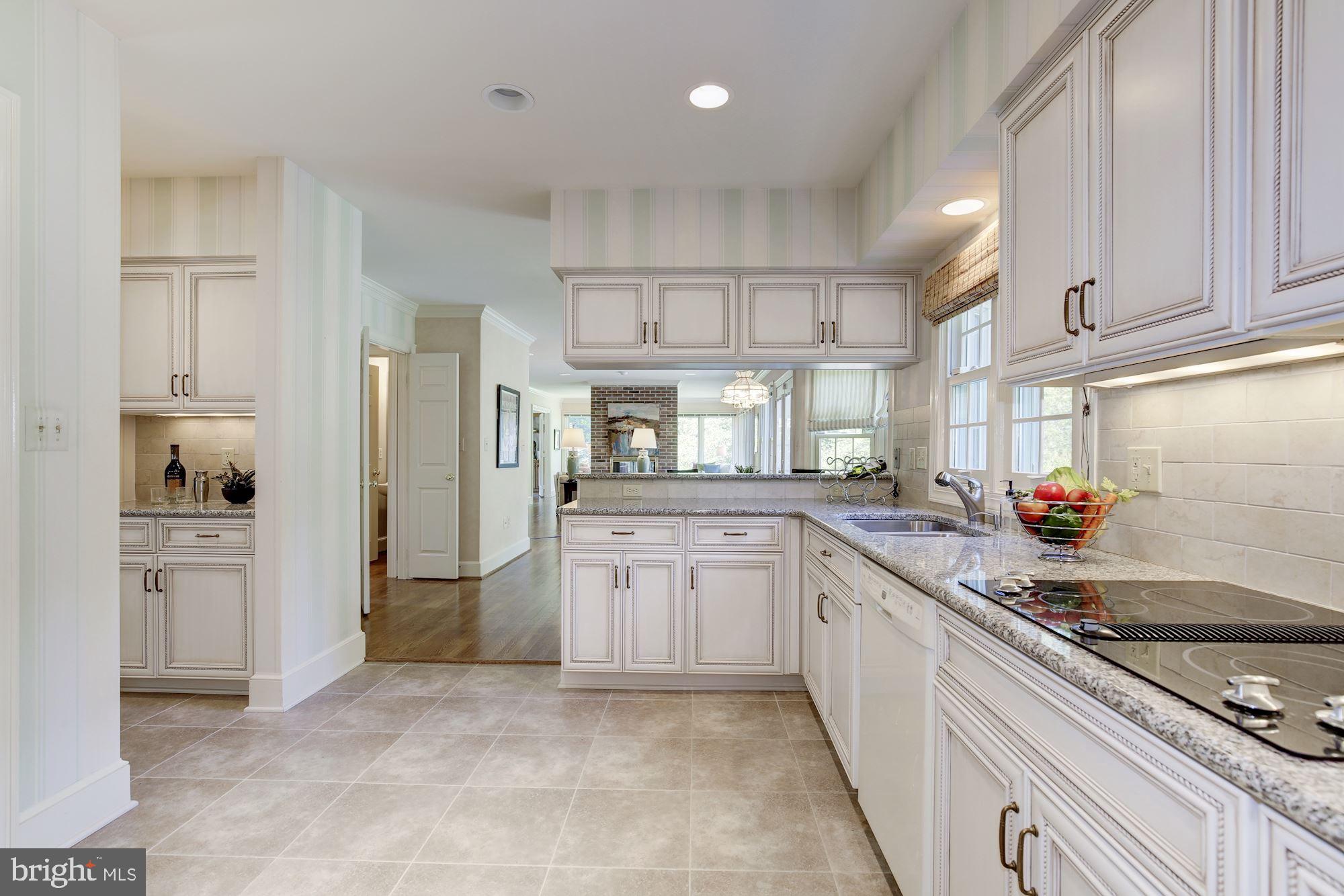 ESWORTHY PARK - Residential