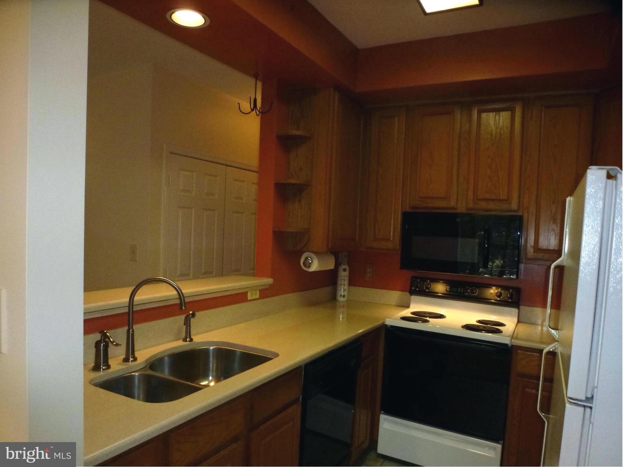 ETON SQUARE - Residential Lease