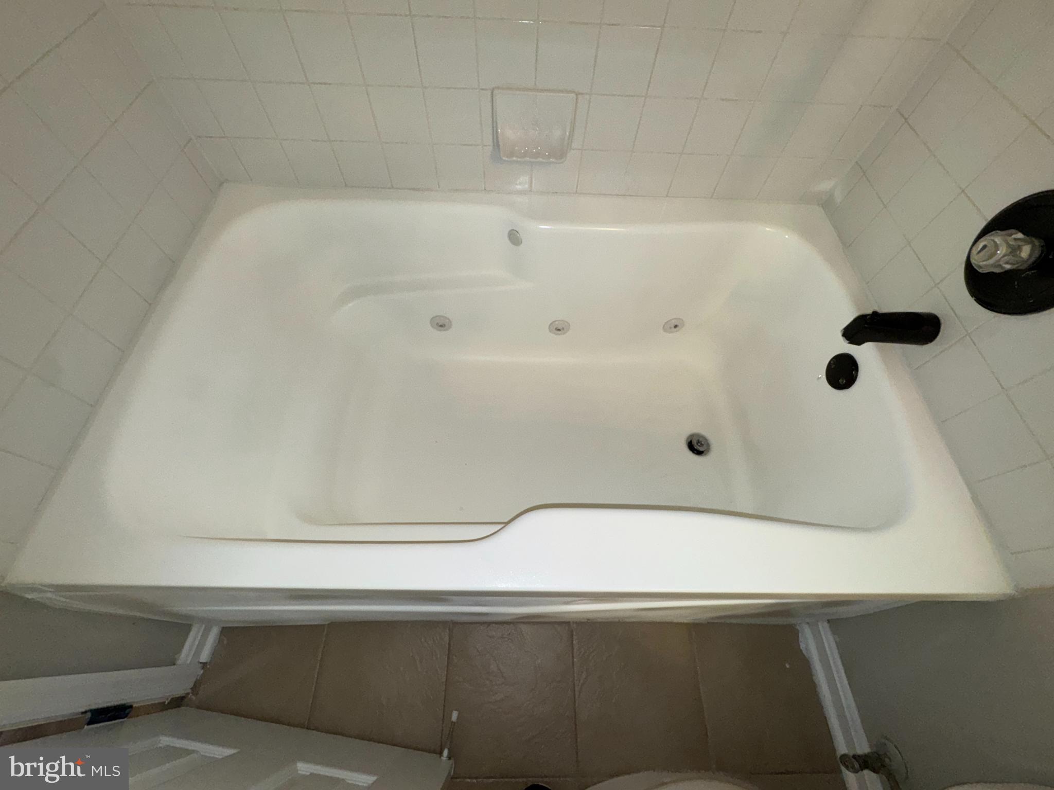 REISTERSTOWN VILLAGE - Residential