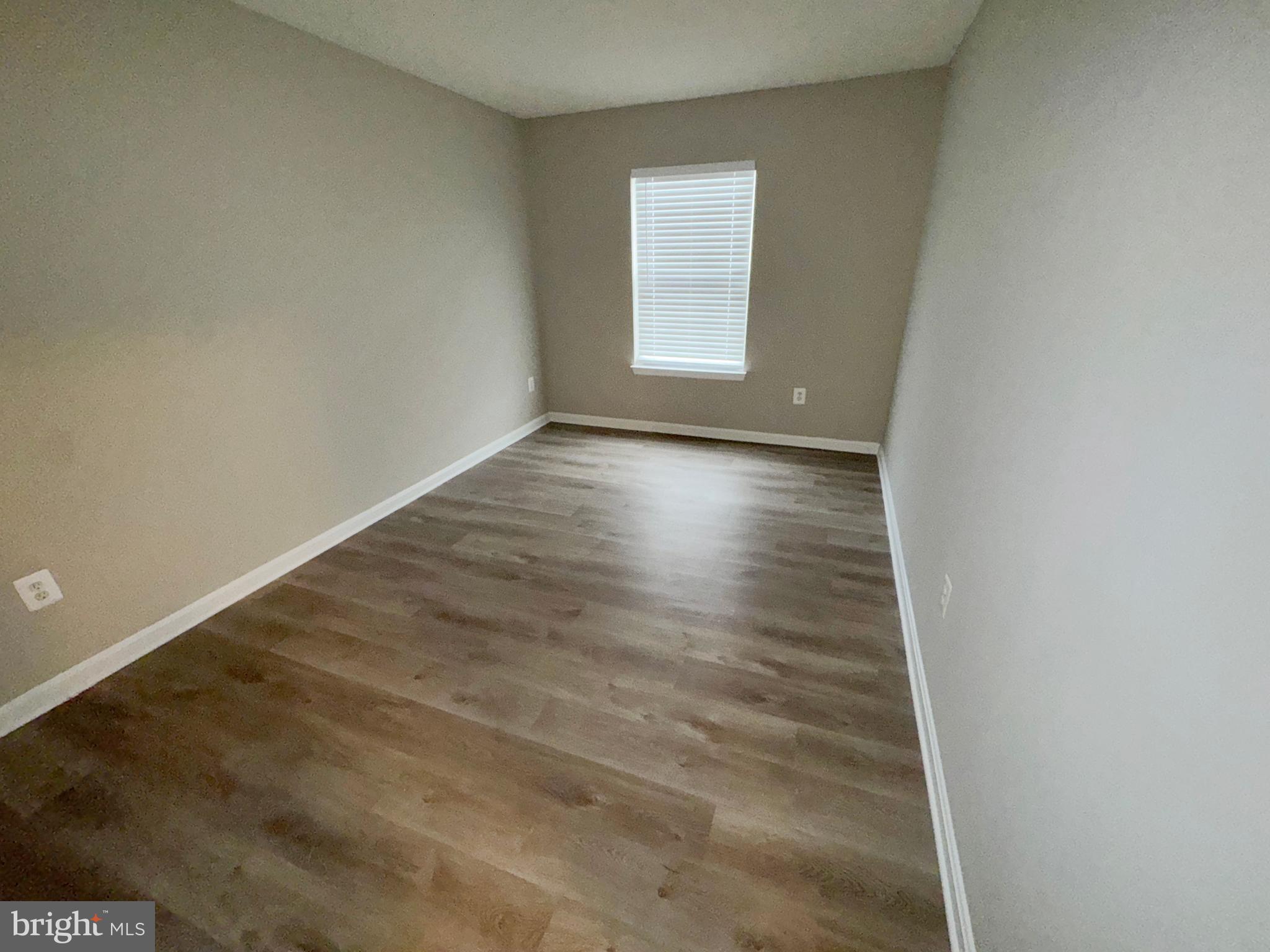 REISTERSTOWN VILLAGE - Residential