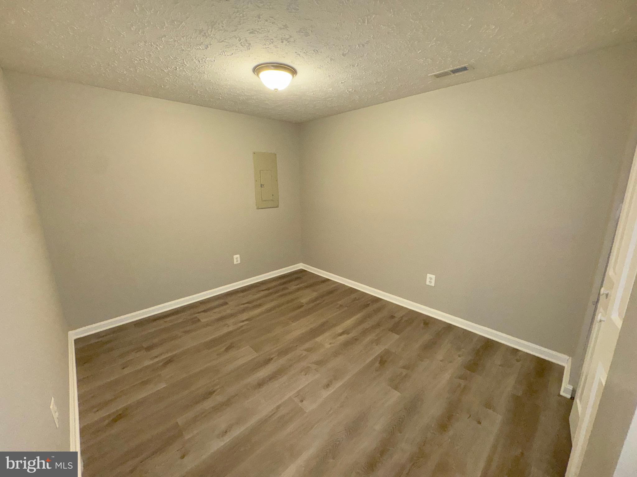 REISTERSTOWN VILLAGE - Residential