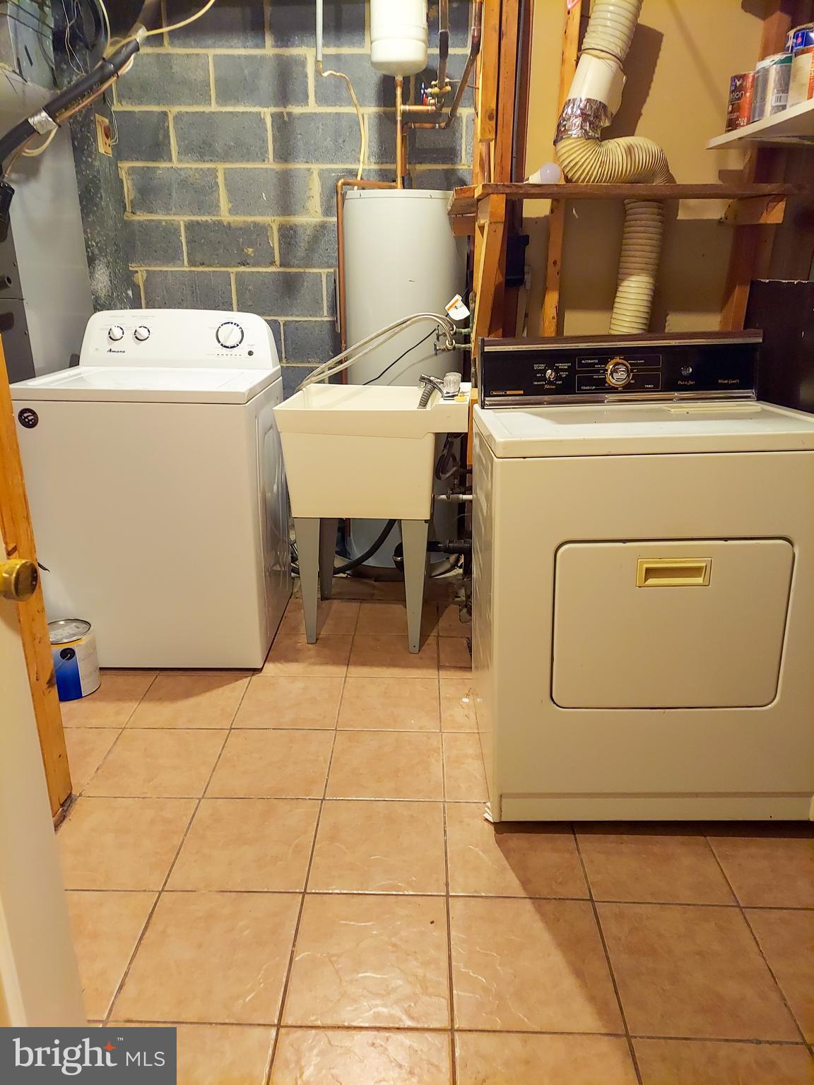 GEORGIAN COLONIES - Residential Lease