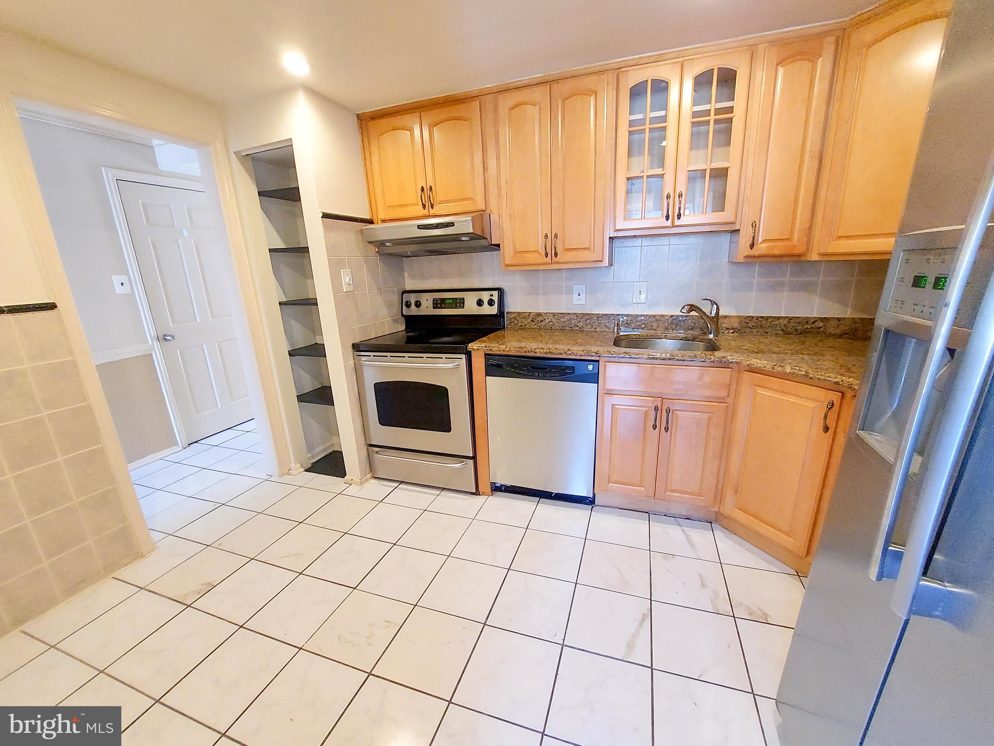 GEORGIAN COLONIES - Residential Lease