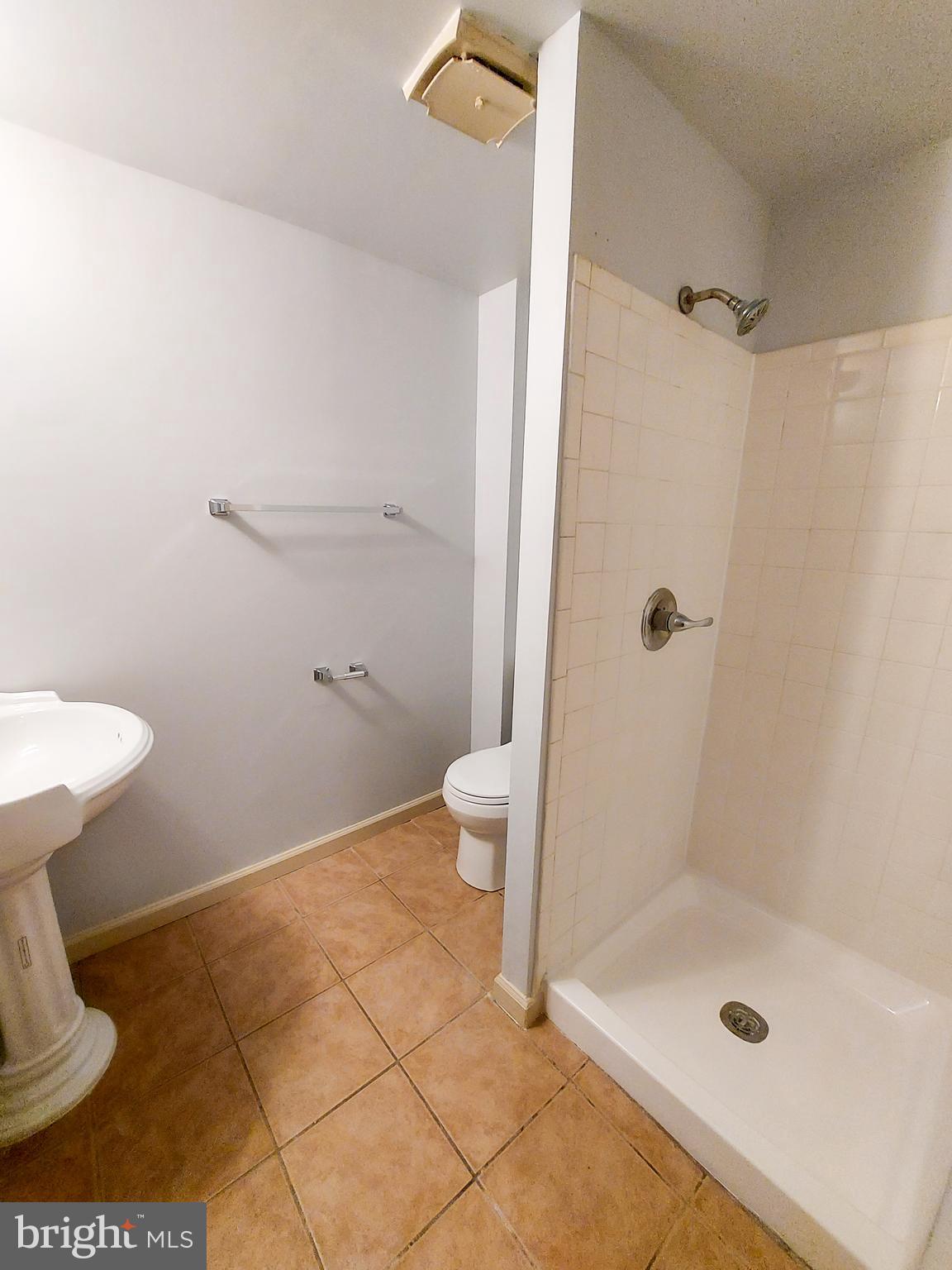 GEORGIAN COLONIES - Residential Lease