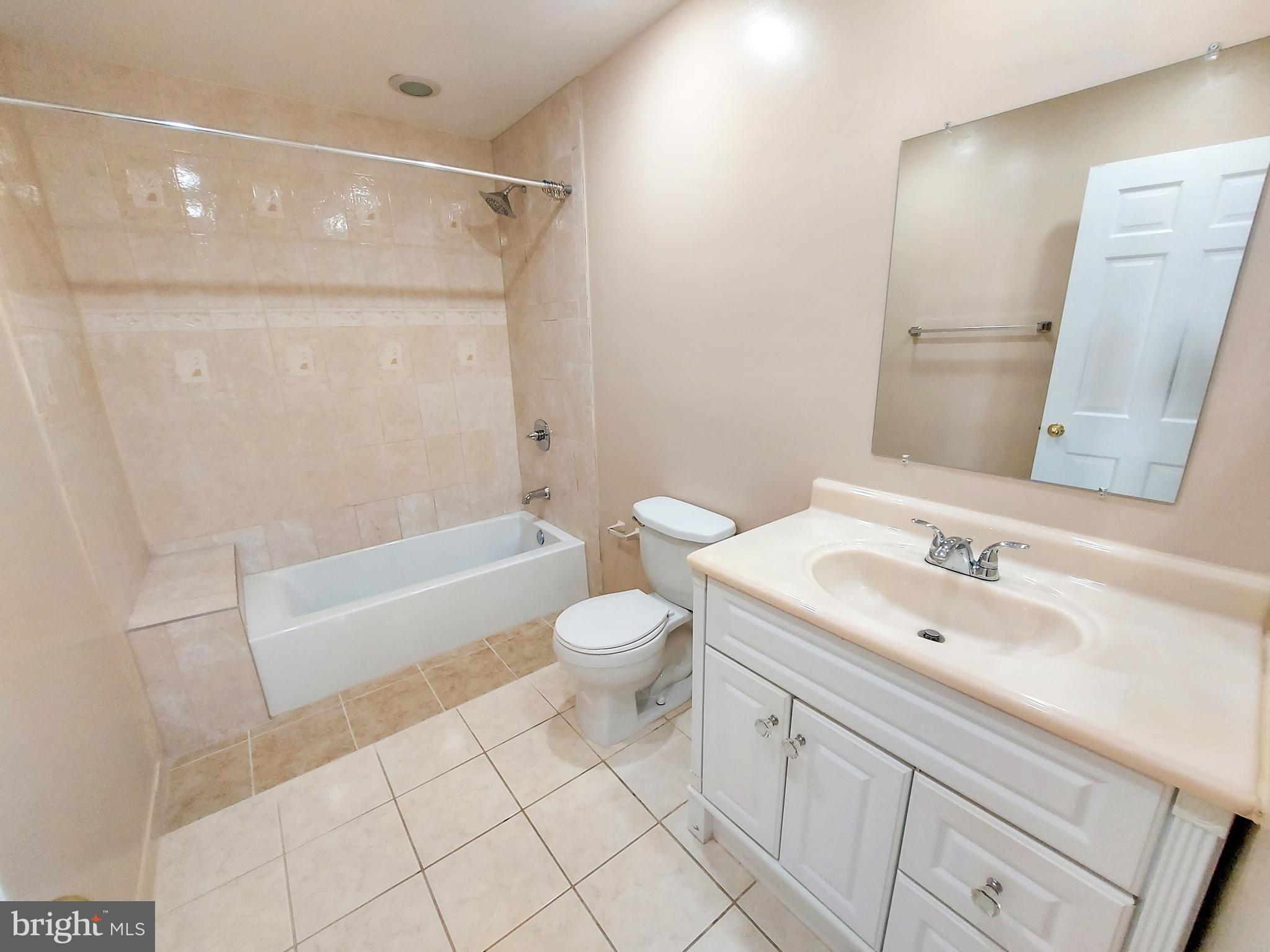 GEORGIAN COLONIES - Residential Lease