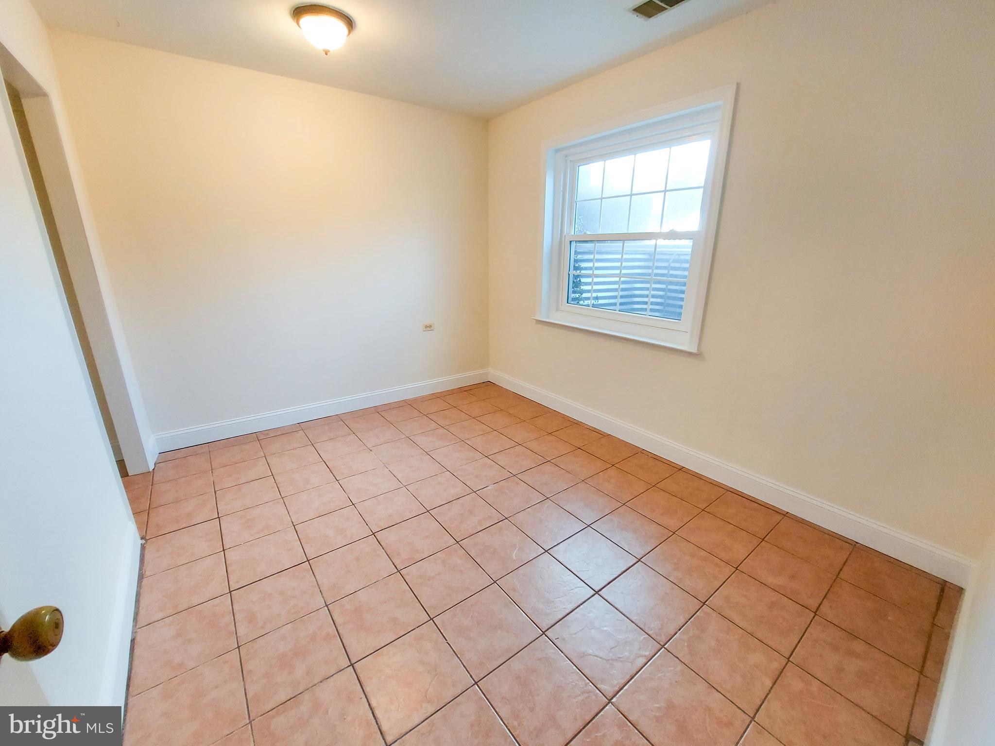 GEORGIAN COLONIES - Residential Lease