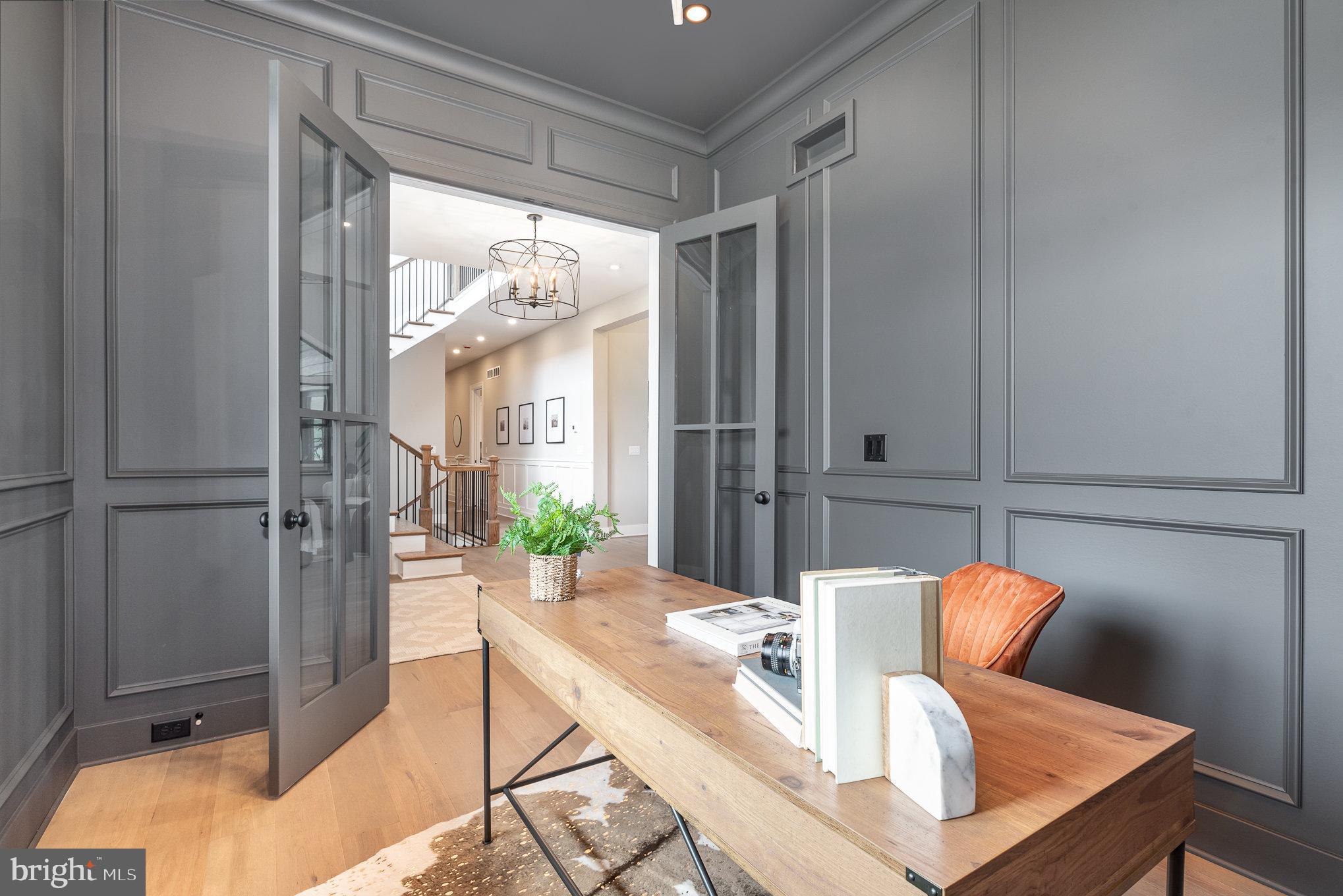 GLENDALE ESTATES - Residential