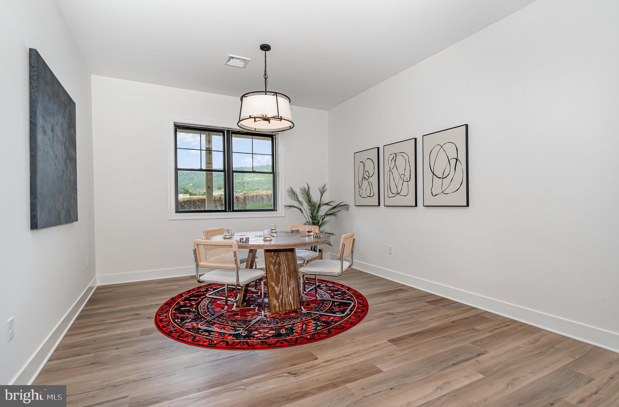 GLENDALE ESTATES - Residential