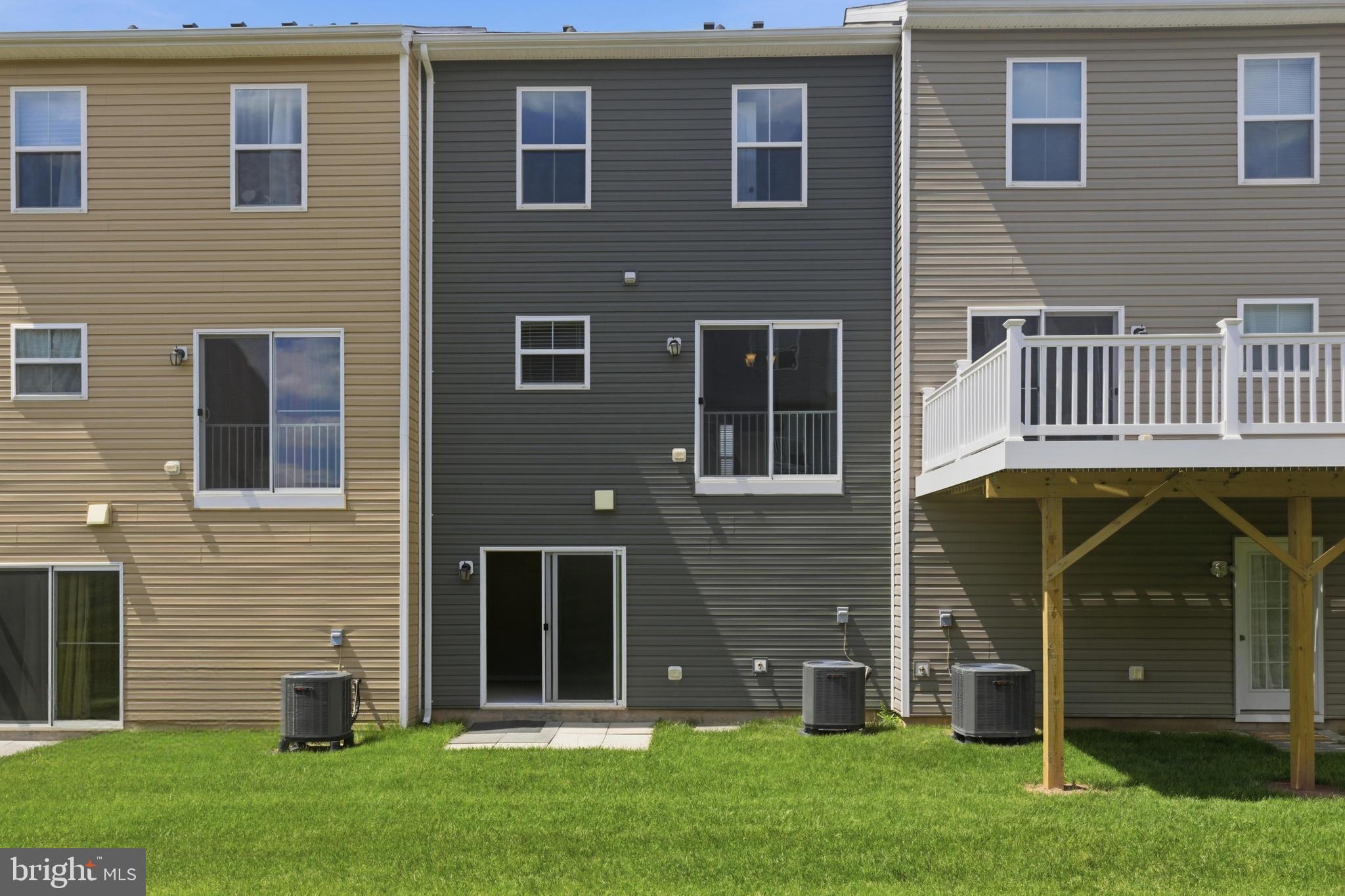 MEADE'S CROSSING - Residential