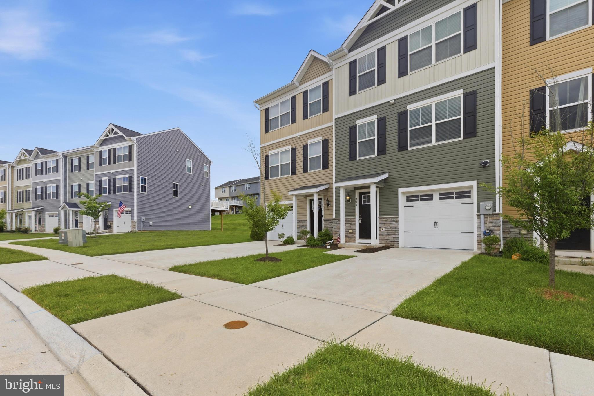 MEADE'S CROSSING - Residential