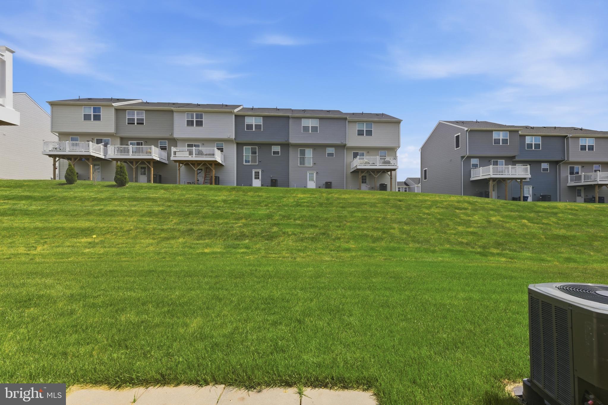 MEADE'S CROSSING - Residential