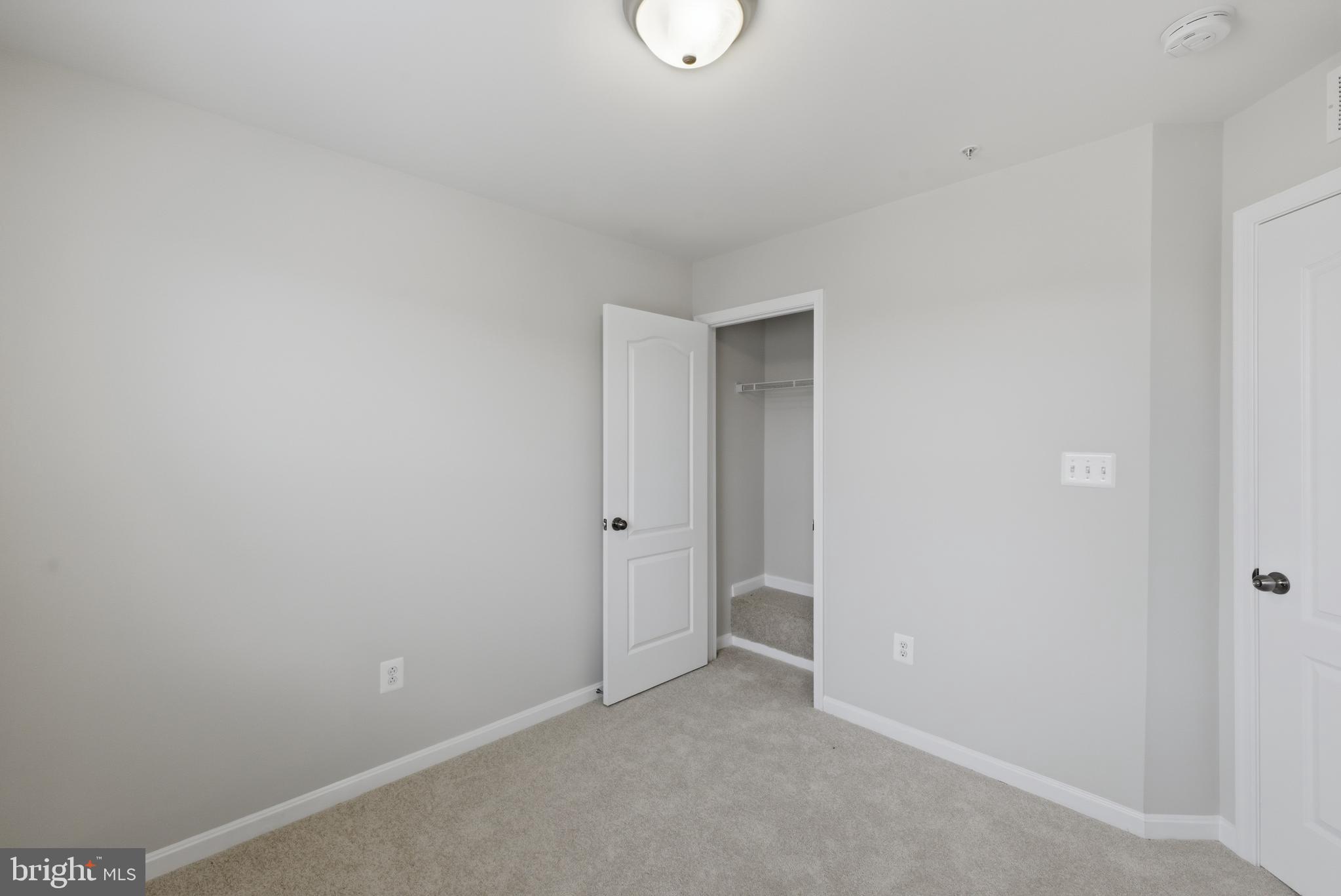 MEADE'S CROSSING - Residential