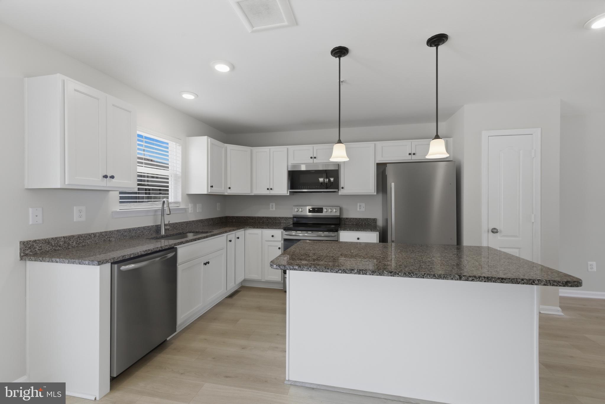 MEADE'S CROSSING - Residential