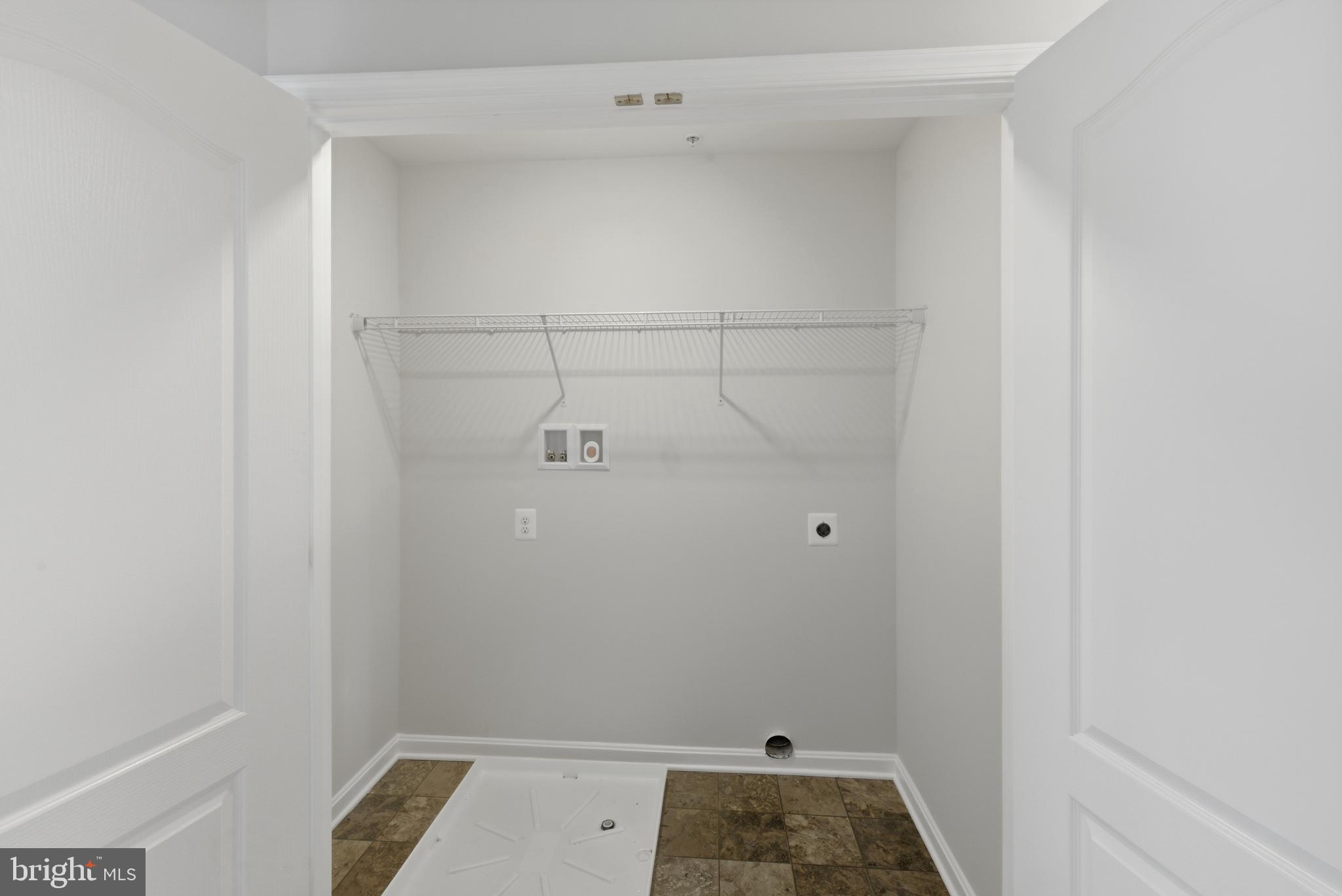 MEADE'S CROSSING - Residential