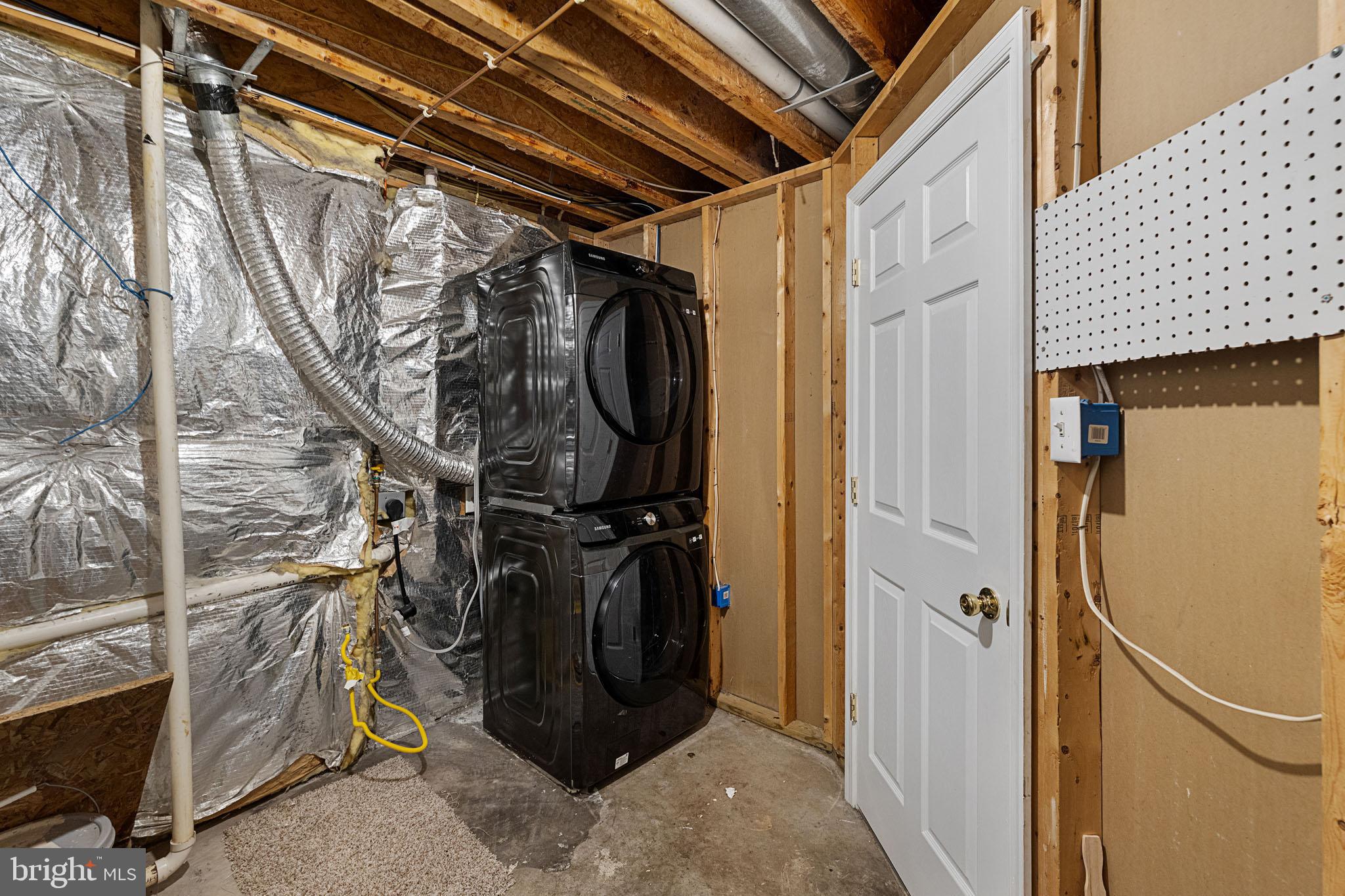 CRYSTAL HILL TOWNHOUSES - Residential